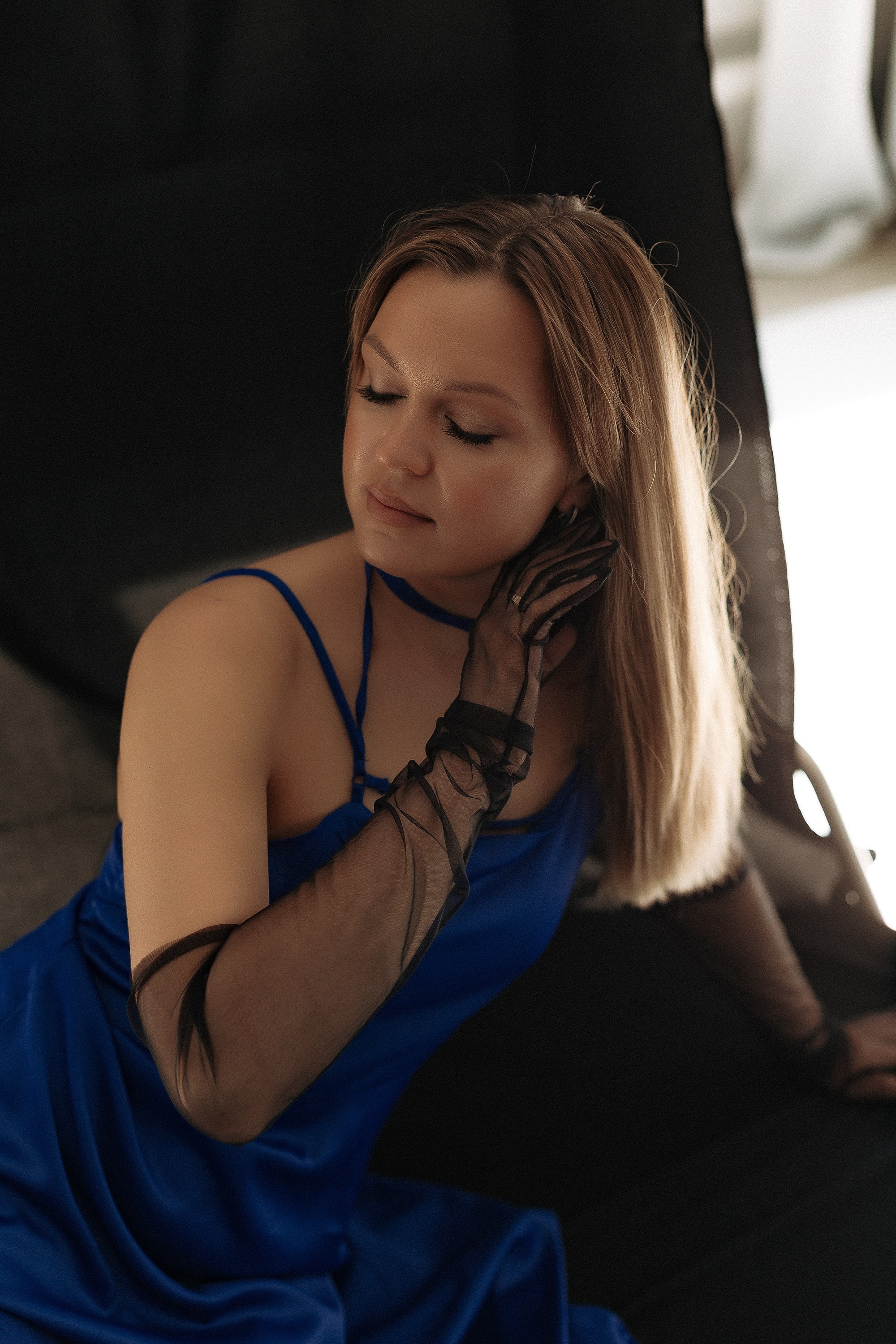 Персональная съёмка с цветным светом. Свадебный фотограф Пермь