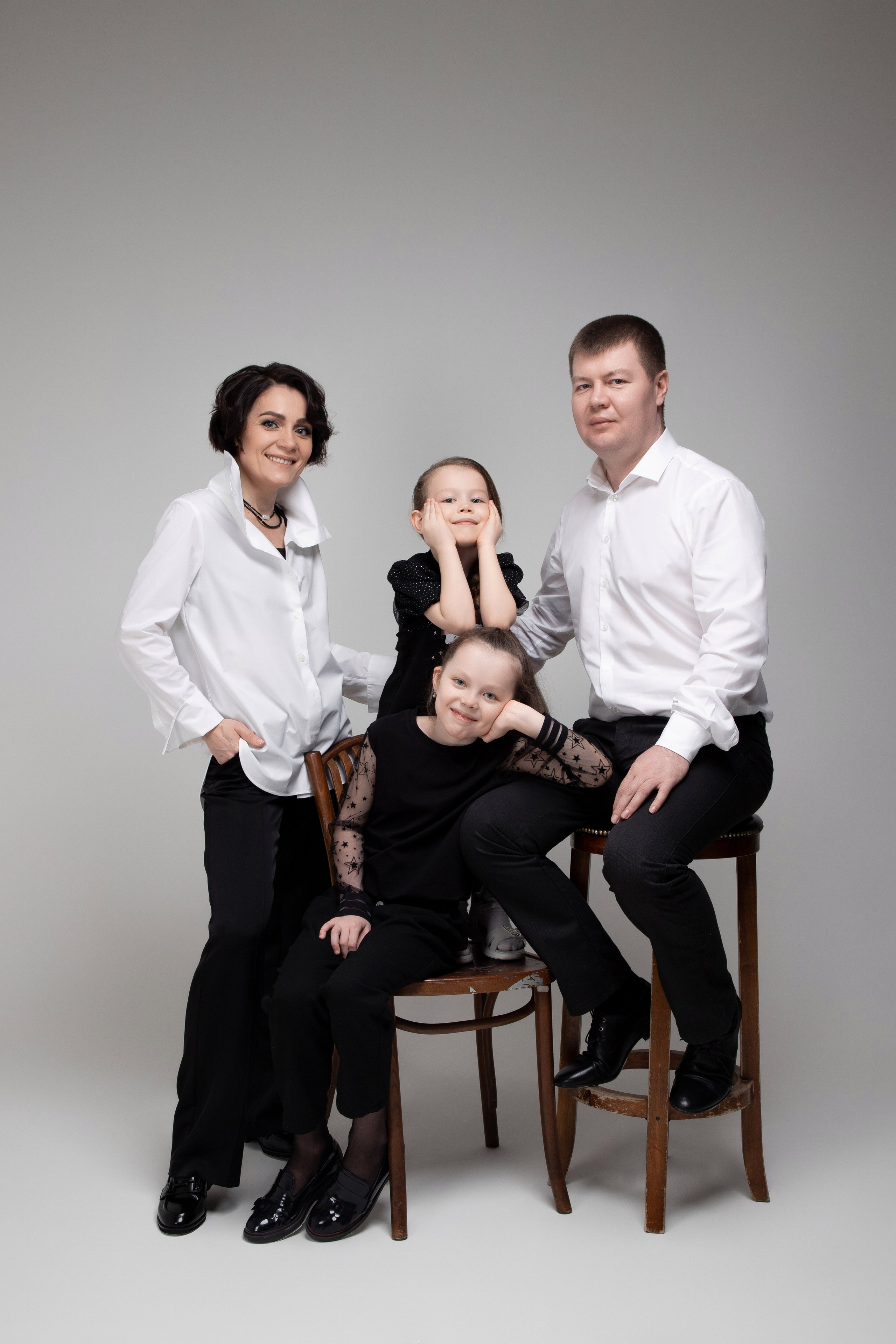 Алексей, Елена, Кристина и Арина. Фотограф Денис Лесковский (Тюмень)