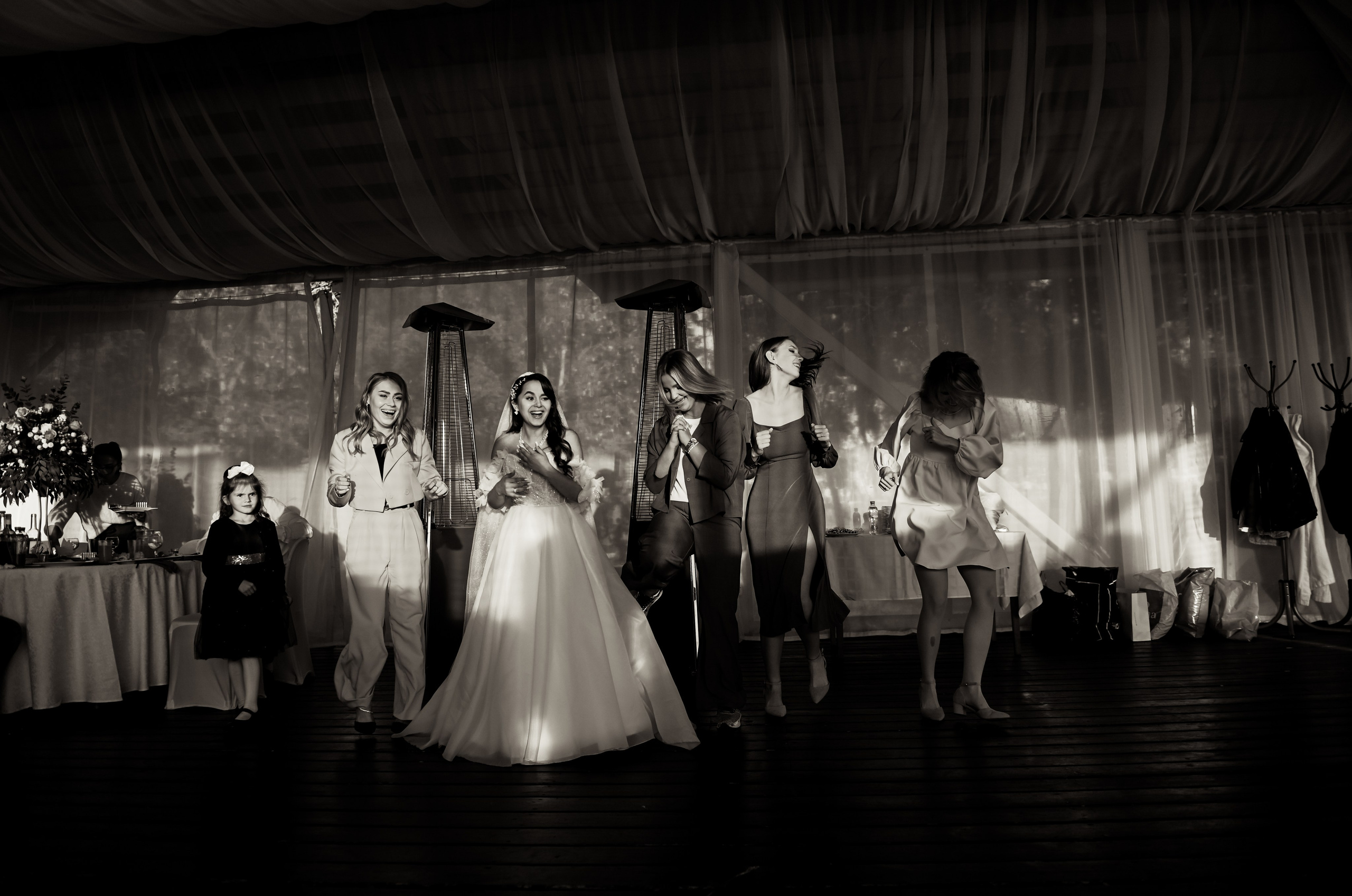 Шикарные ребята Владислав и Анастасия. Свадебный, семейный, детский, контент фотограф в Омске Максим Ильин