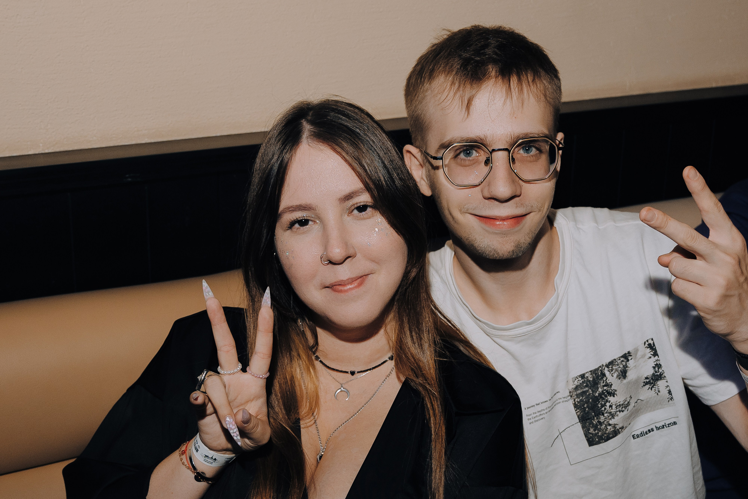 20 ЛЕТ МЕГАПОЛИС ЧЕЛЯБИНСК ХЕДЛАЙНЕР ЕЛКА. Репортажный фотограф Зуев Роман г. Челябинск