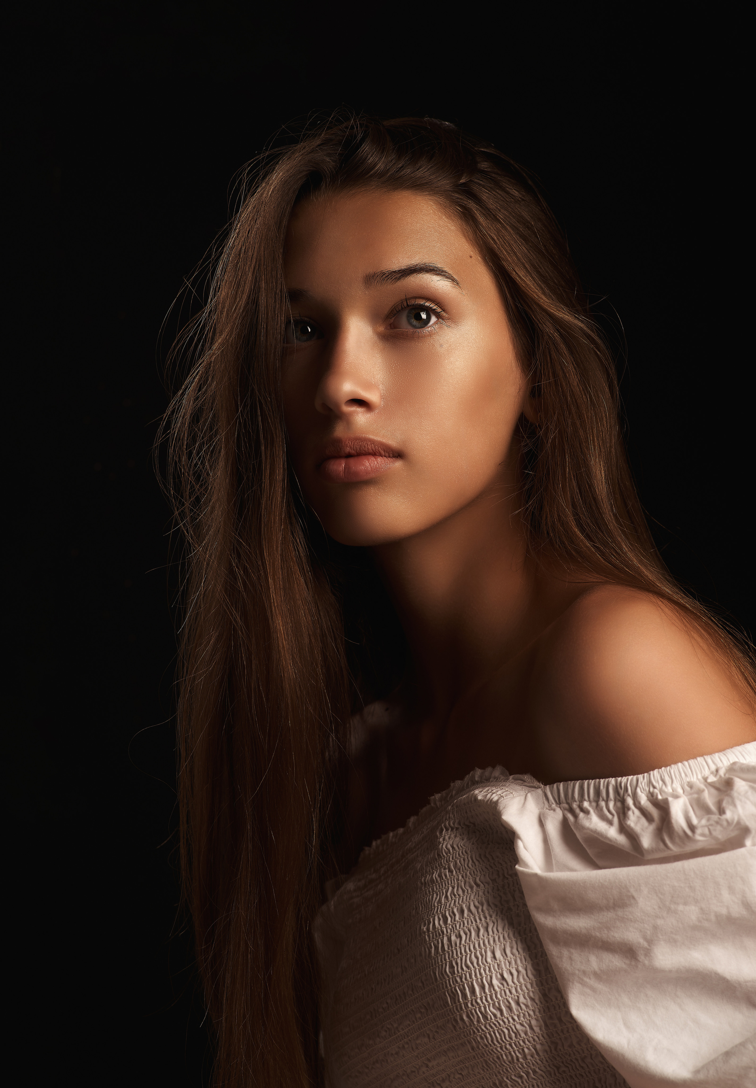 KATE. Студийный, семейный, свадебный, фэшн и ню фотограф в Астрахани, производство выпускных альбомов. Руслан Кондрашин