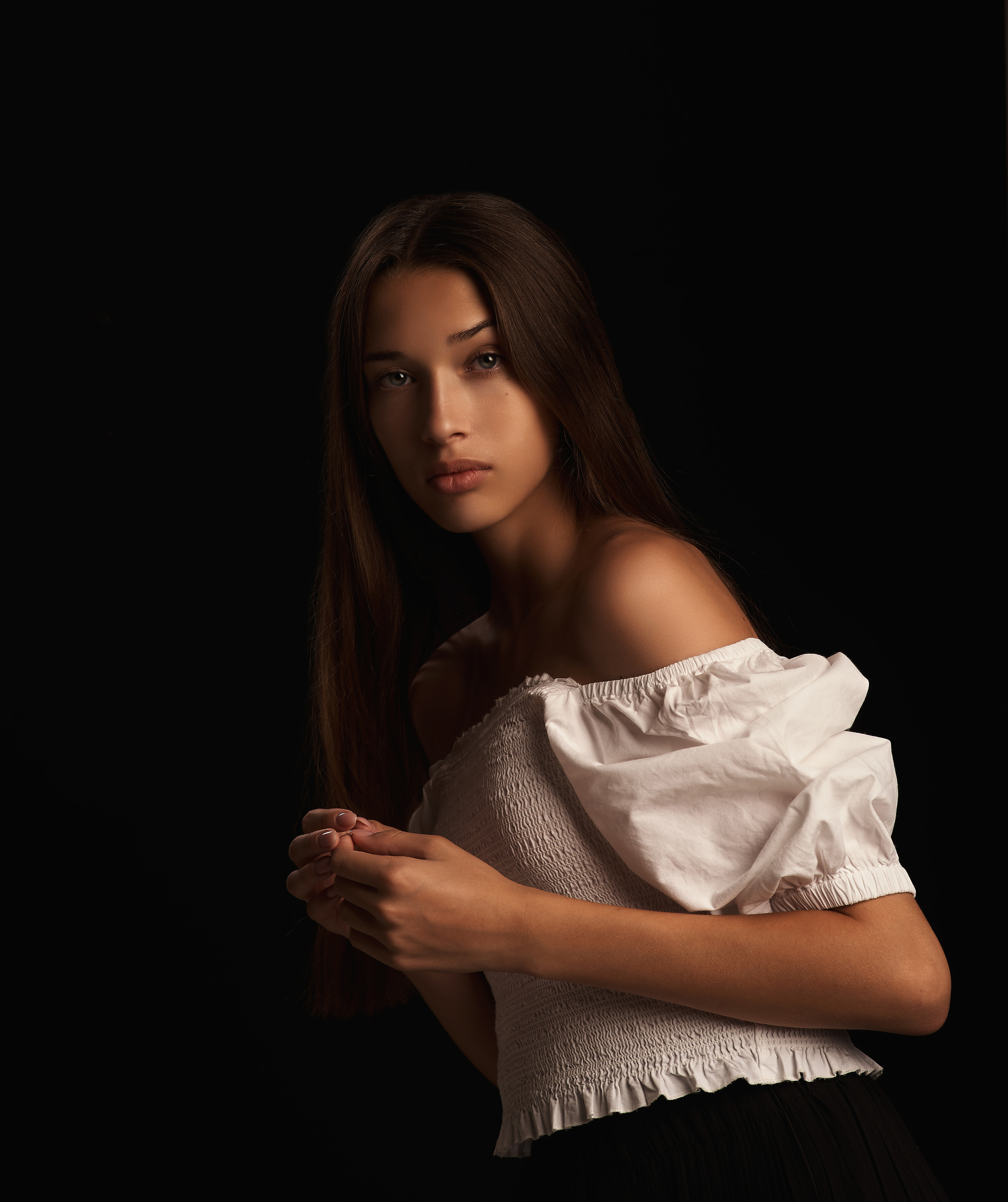 KATE. Студийный, семейный, свадебный, фэшн и ню фотограф в Астрахани, производство выпускных альбомов. Руслан Кондрашин