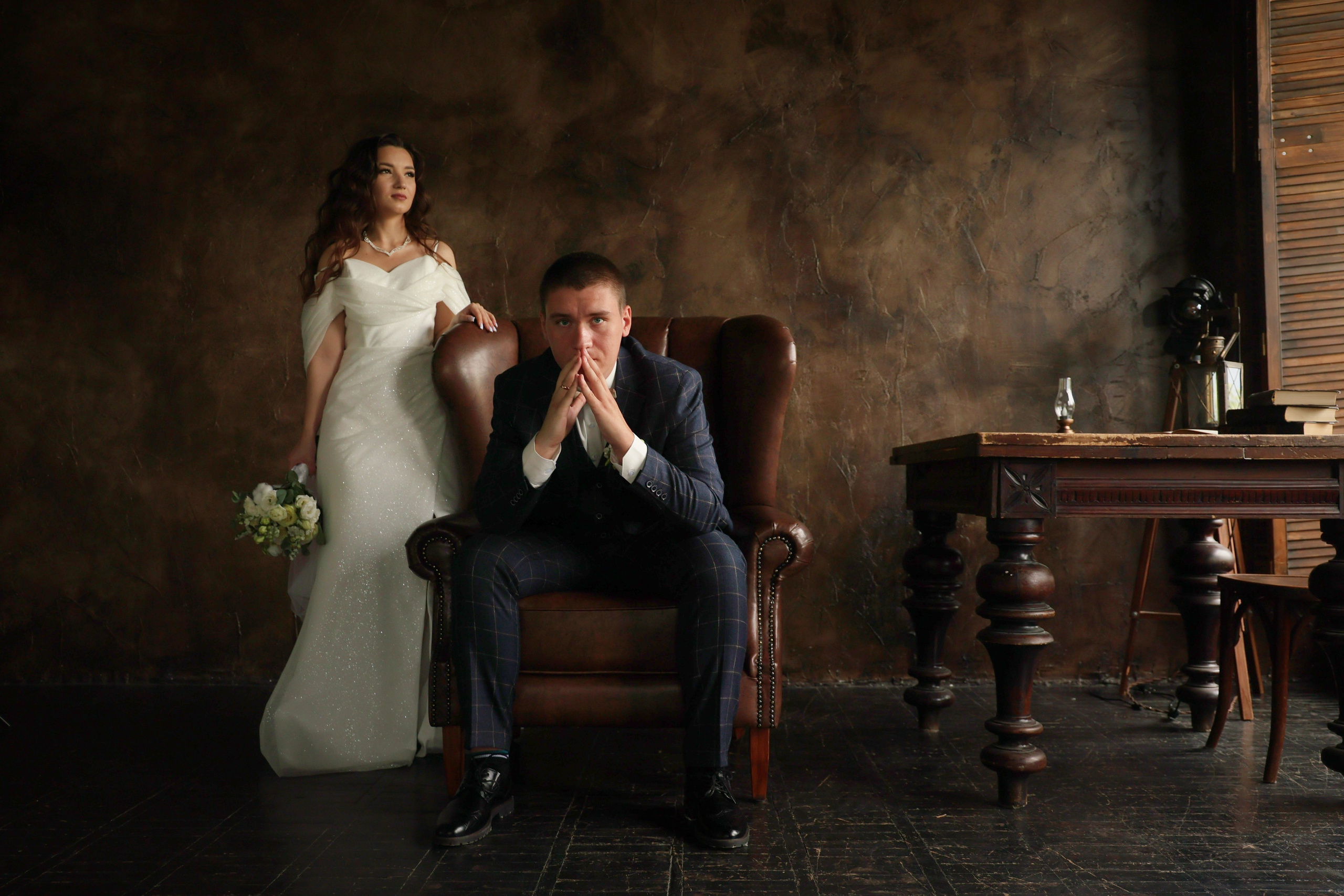 Свадебная фотосессия в студии «ЧеБэ» Самара. Свадебный видеограф и свадебный фотограф в Самаре Олег Слеб