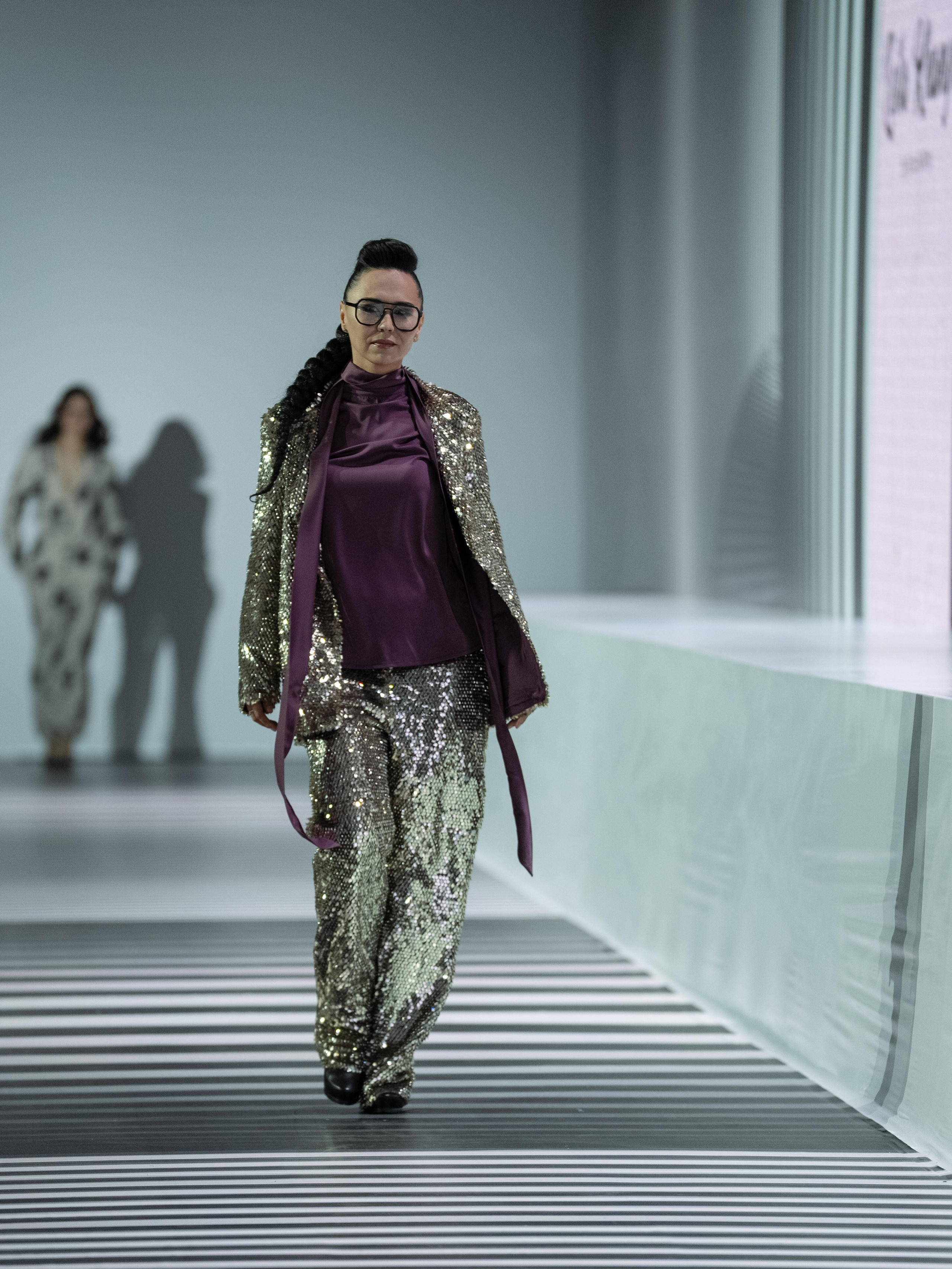 Designer LEILA KHANUM. Сайт Алматинского НЮ АРТ, будуар и фэшн фотографа Дениса Карпенко