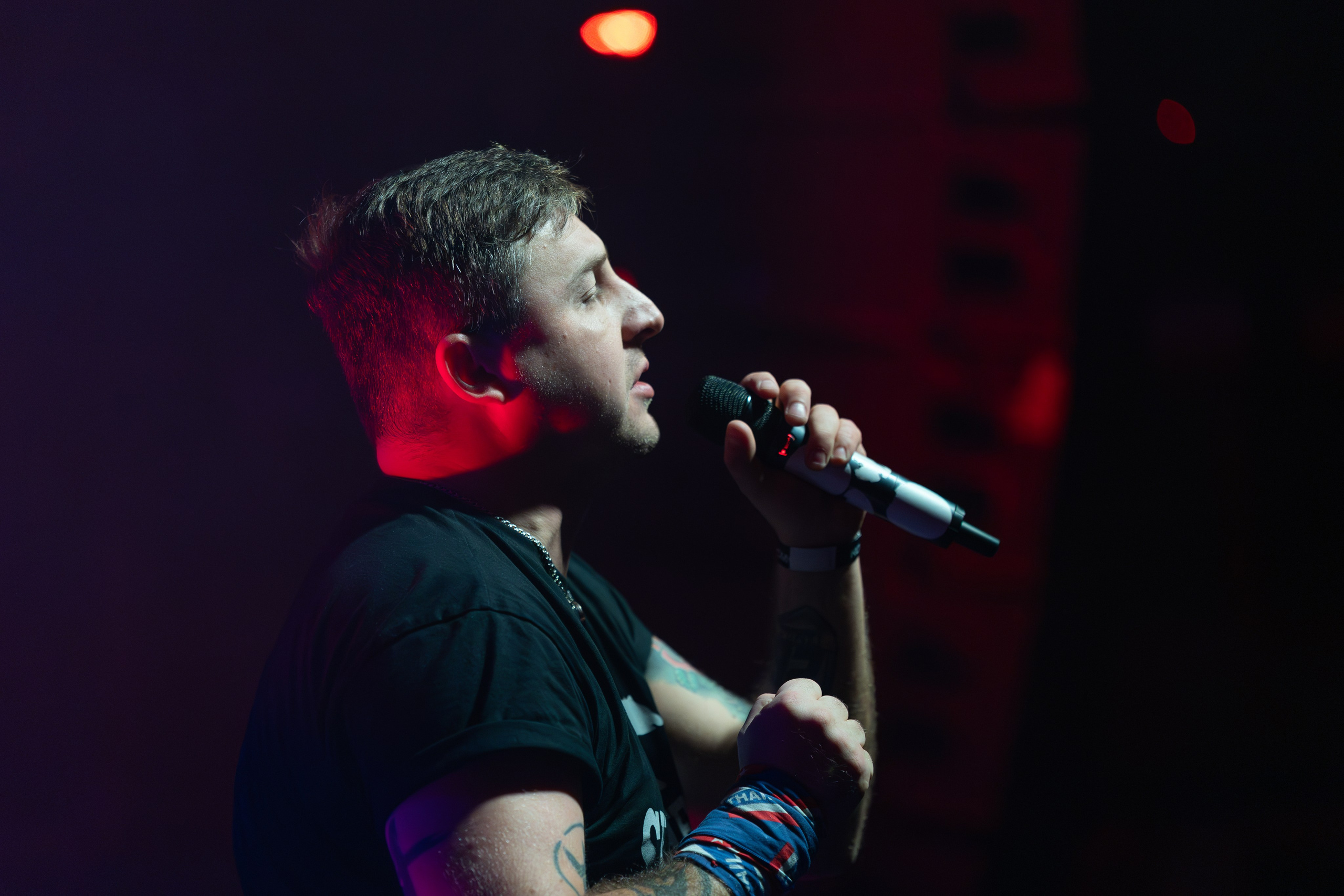 Йорш 2025. Предметный и репортажный фотограф в Санкт-Петербурге Александр Е