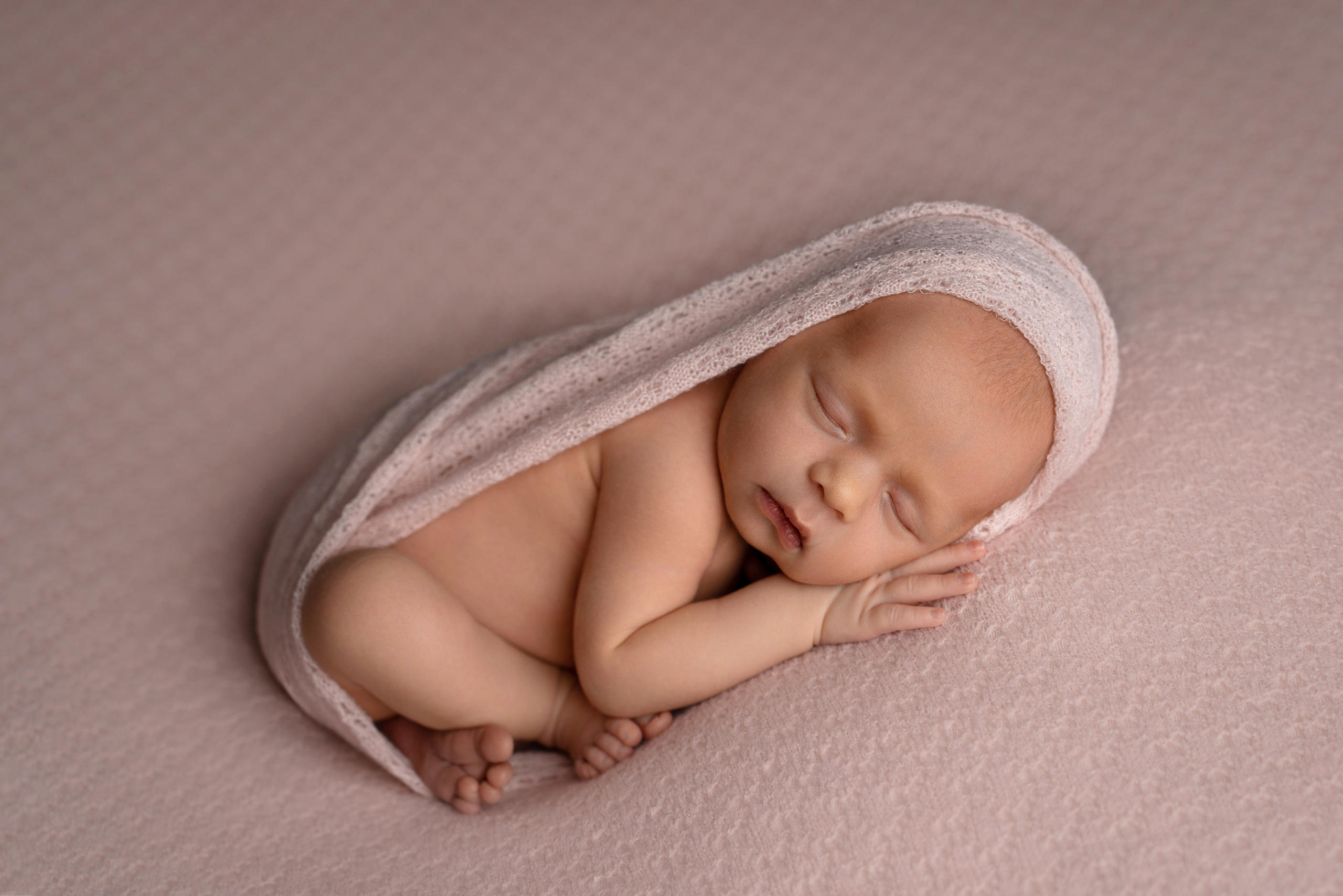 Ньюборн. Фотограф новорожденных Оренбург и свадебный фотограф Оренбург