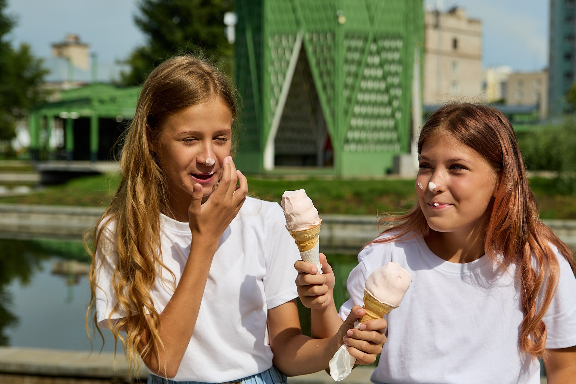 Подружки (прогулка в парке «Изумрудный»). Ольга Крынина. Ваш фотограф в Барнауле