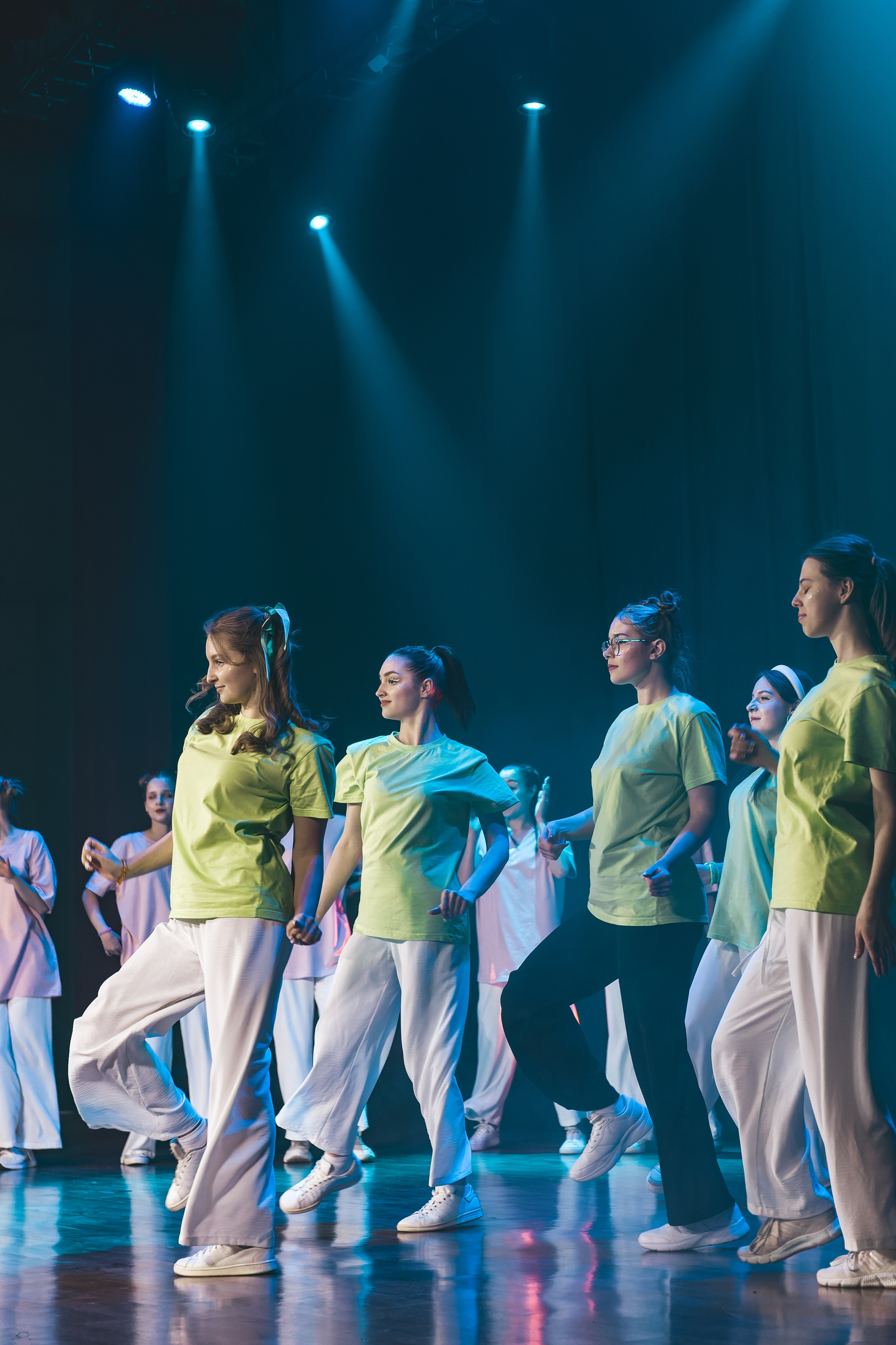 СмолГУ — Зеленое Яблоко — 2023. Танец. KiPPER Gallery — Фотограф