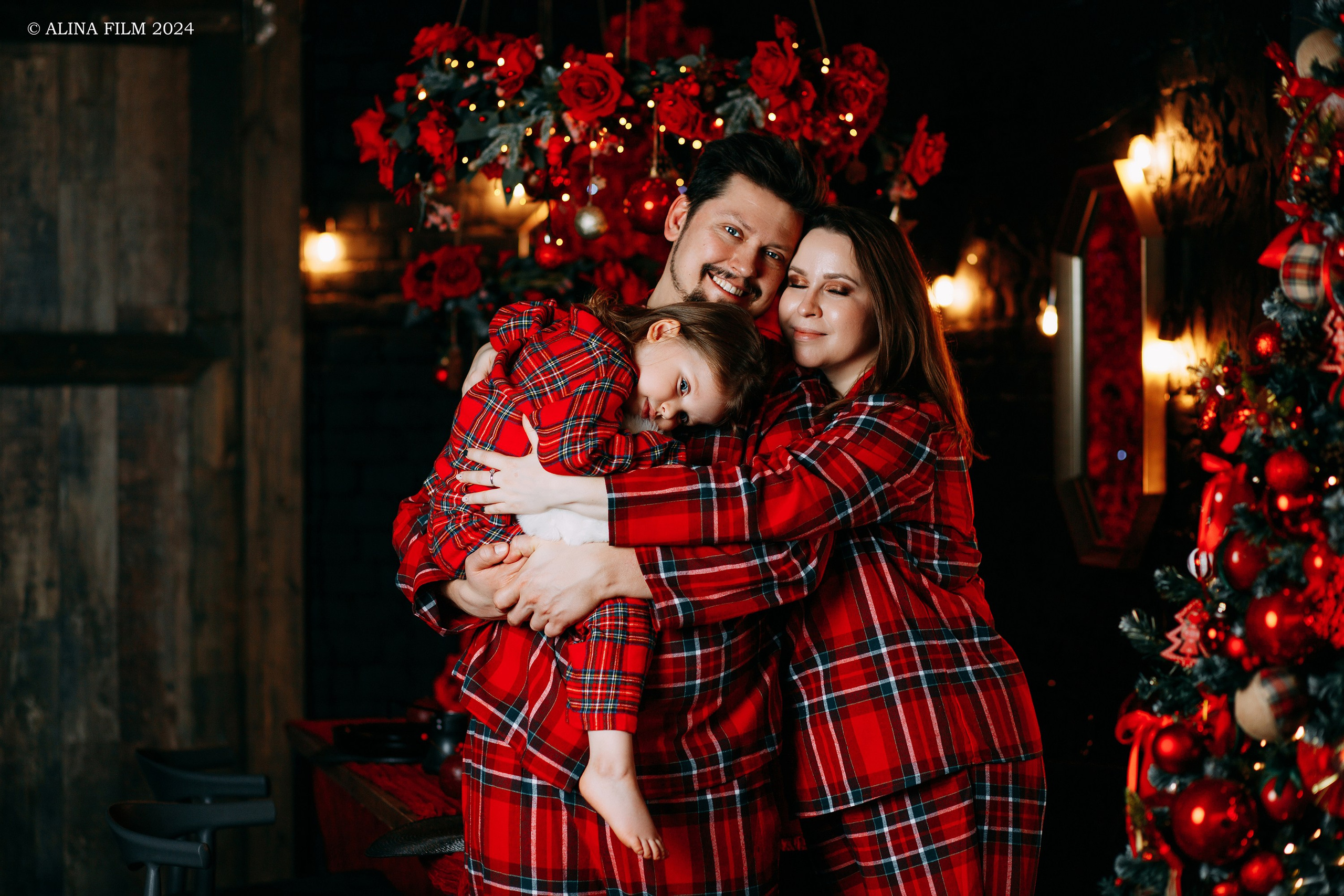 Студийная семейная фотосессия. Фотограф в Санкт-Петербурге Alina Film