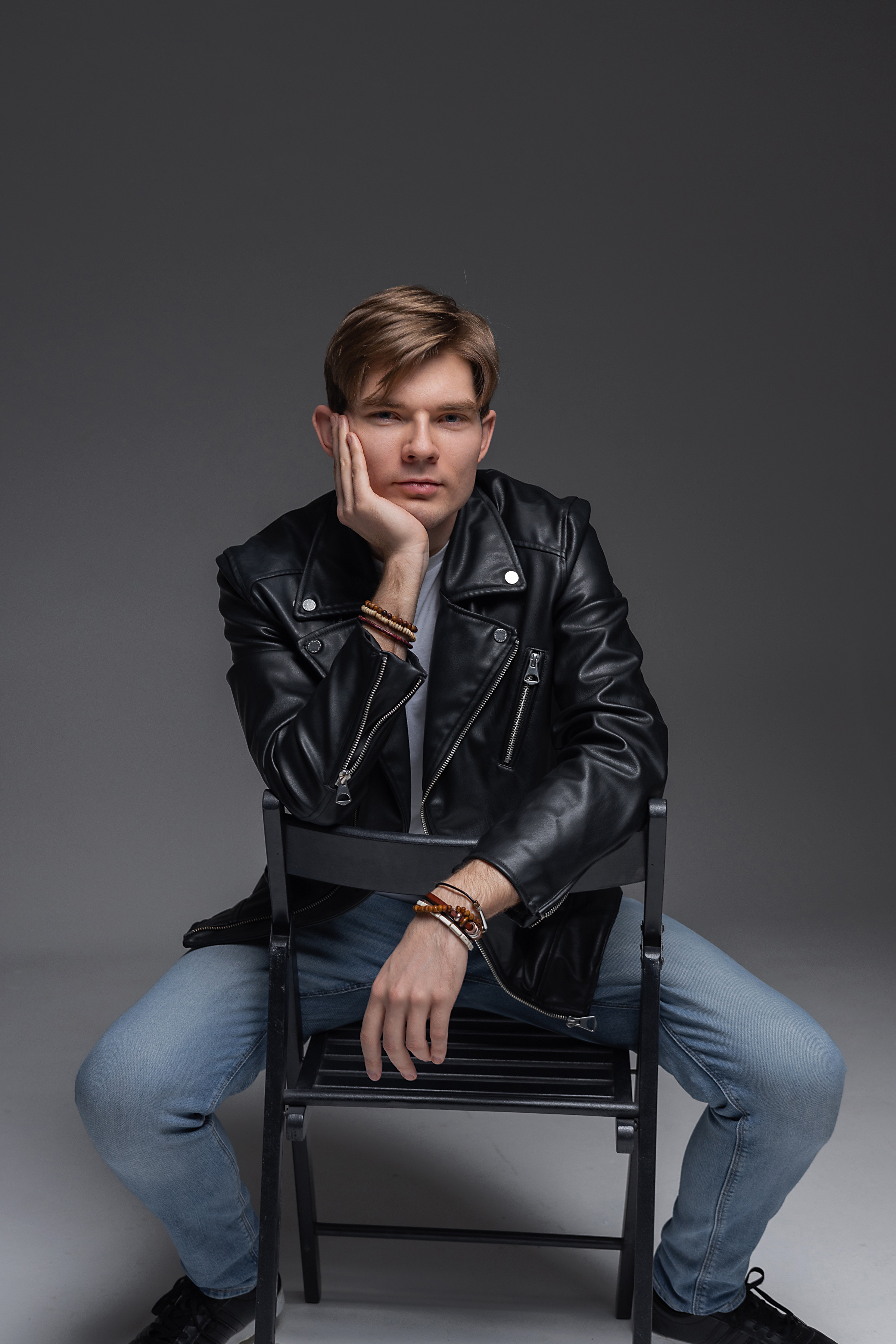 Павел. Портретный фотограф СПб, женский фотограф, минимализм и эстетика