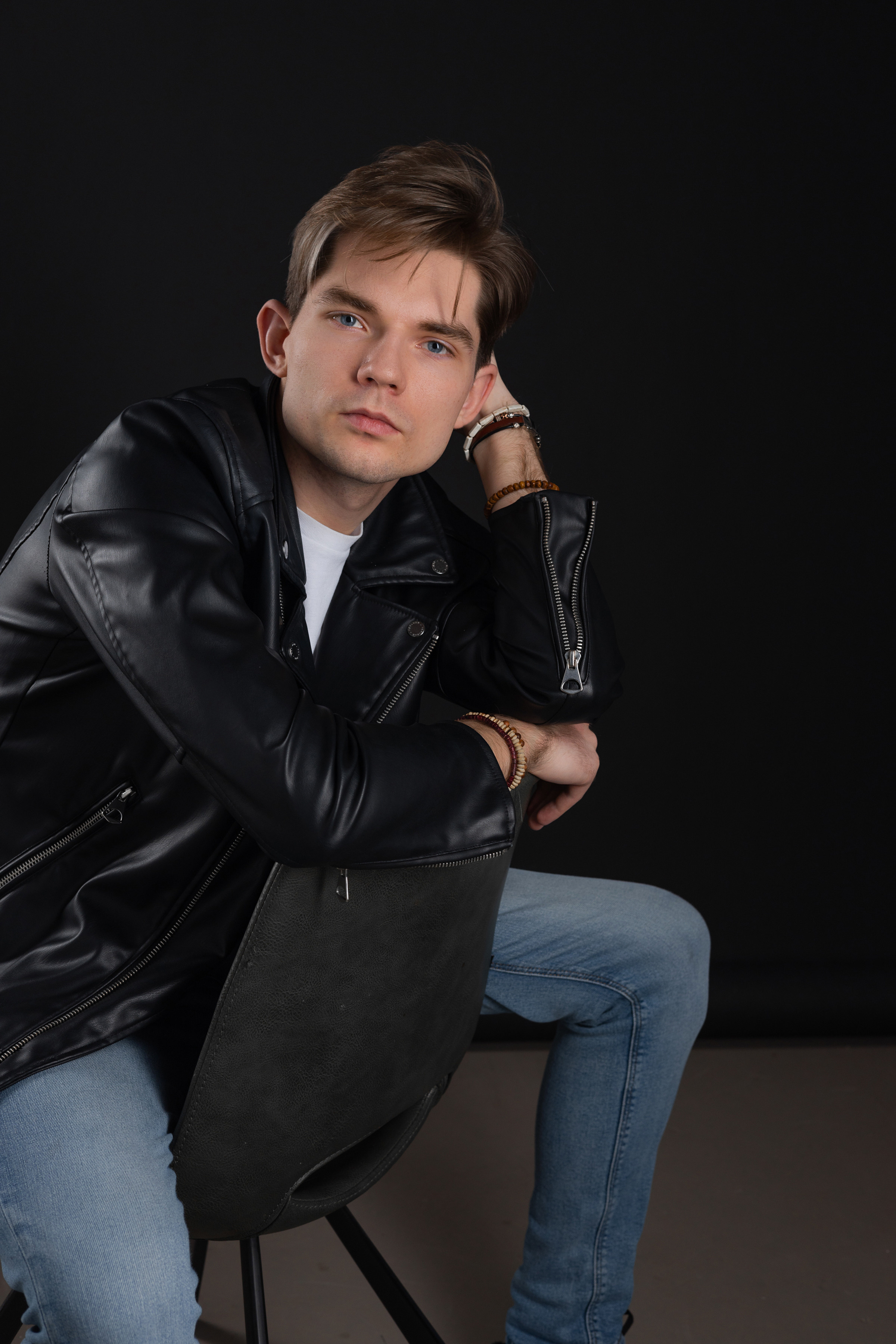 Павел. Портретный фотограф СПб, женский фотограф, минимализм и эстетика