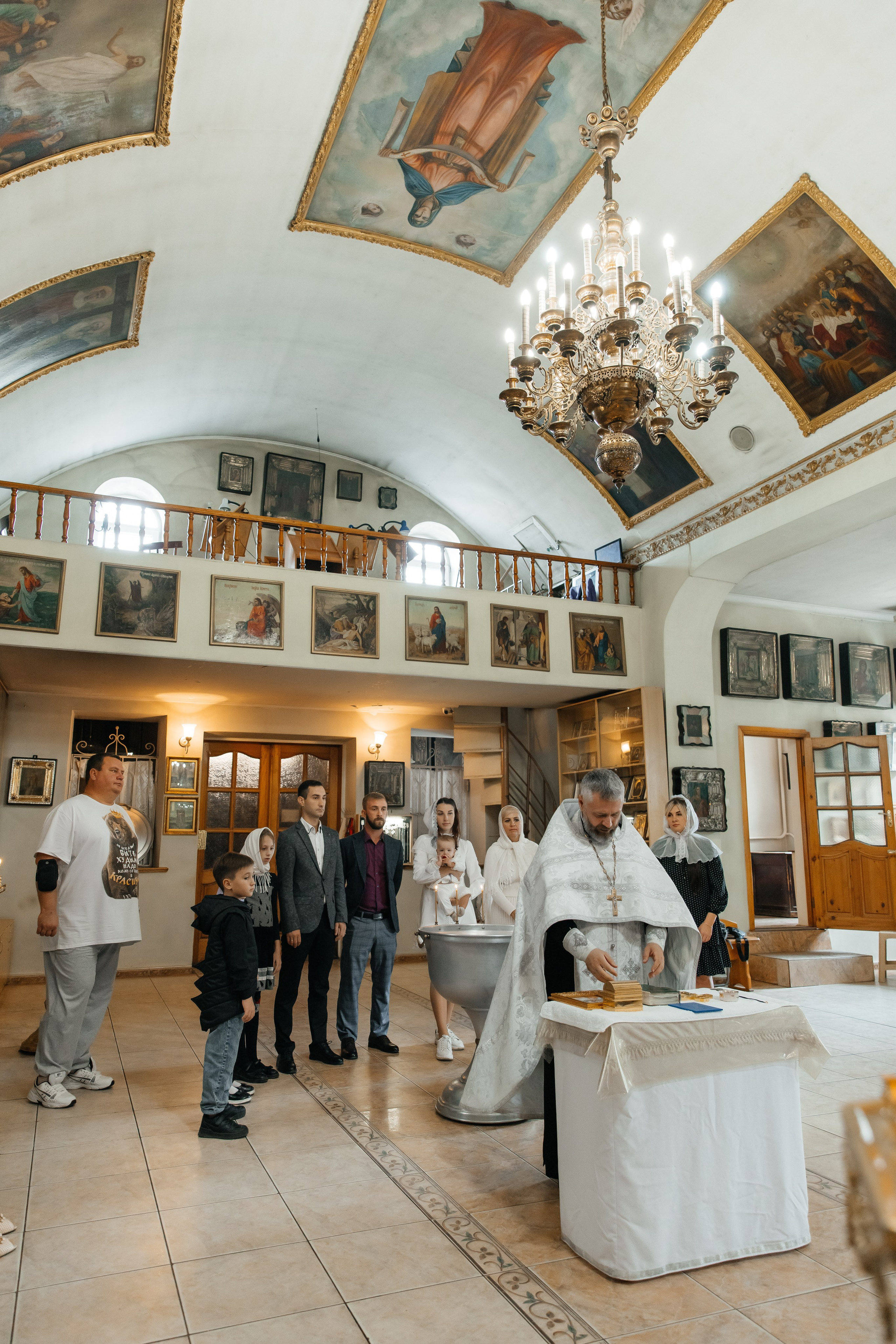 Крестины 2. Главная