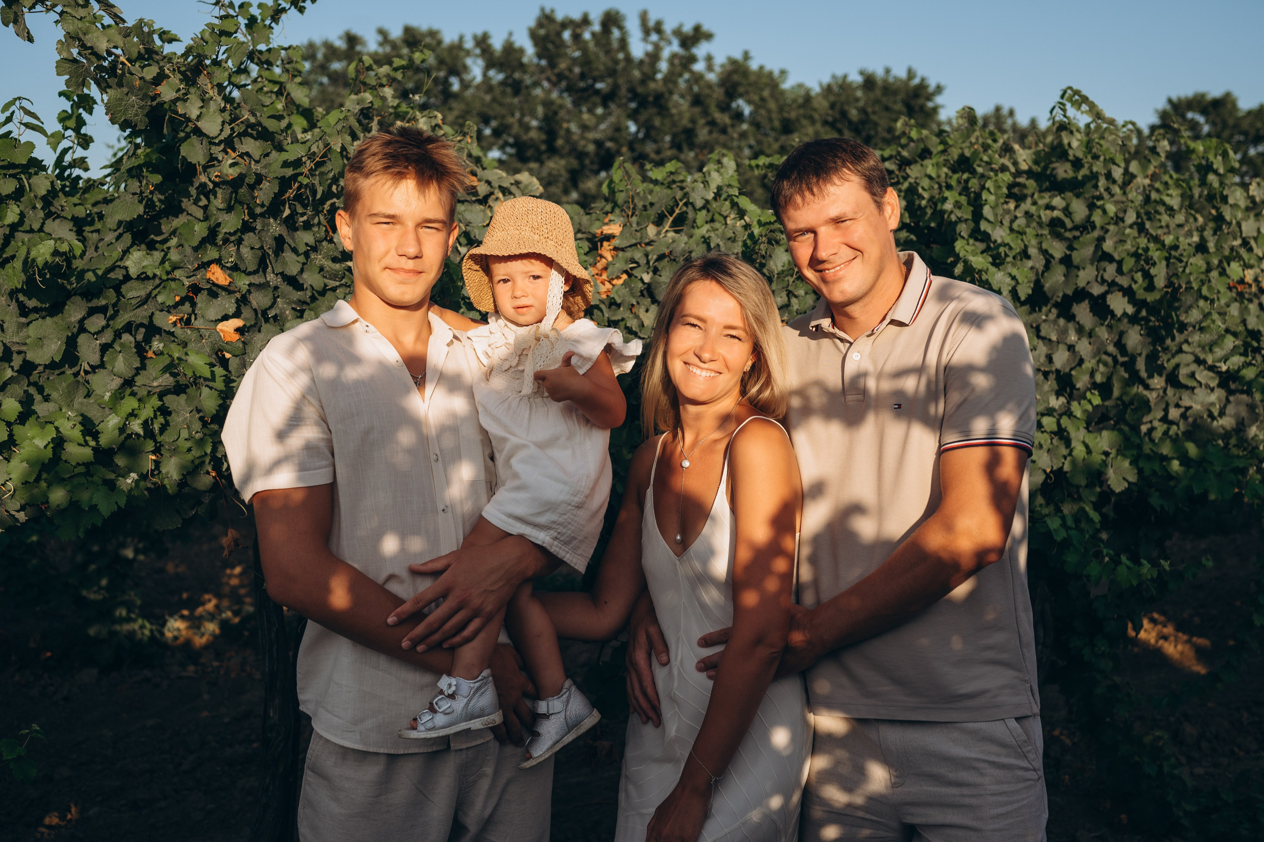 Максим, Алина, Витя и Ангелина. Фотограф Горбенко Анна