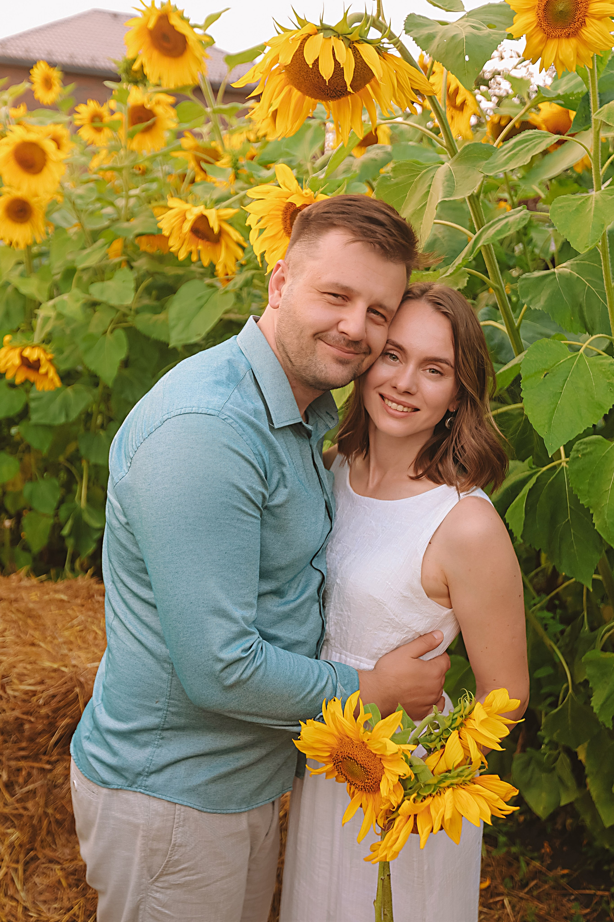 Подсолнухи. Семейный фотограф Тюмень, фотограф на роды Салмина Мария