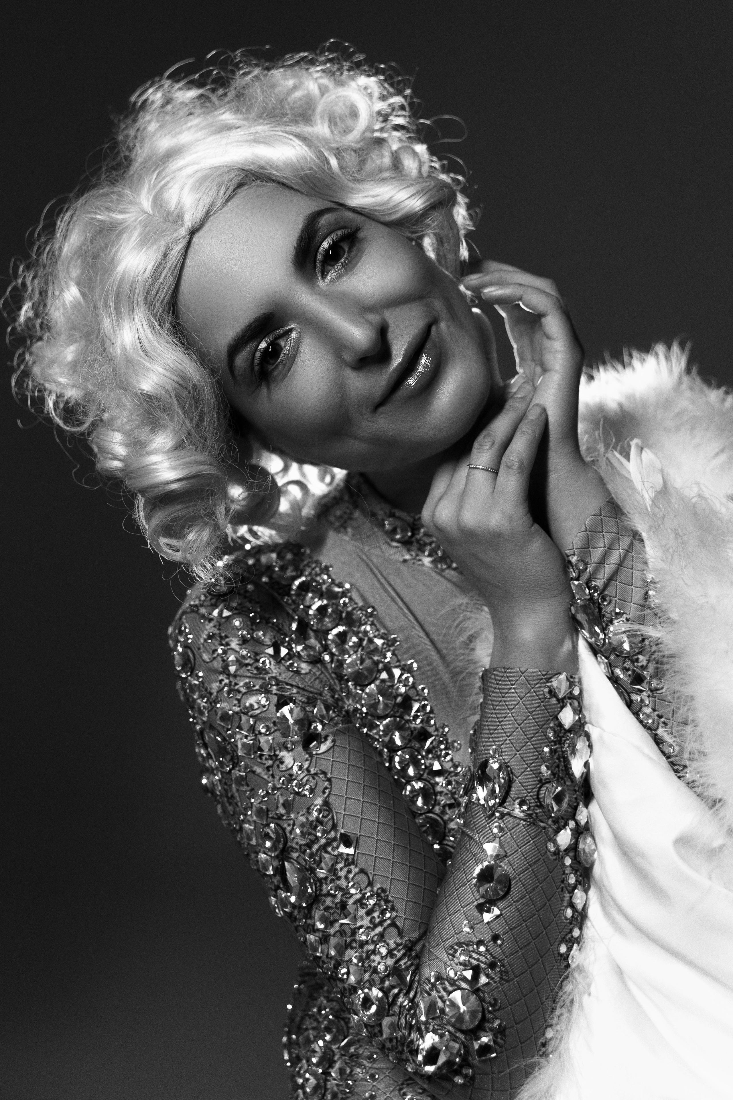 В студии. Фотограф в Анапе Динара Шеви