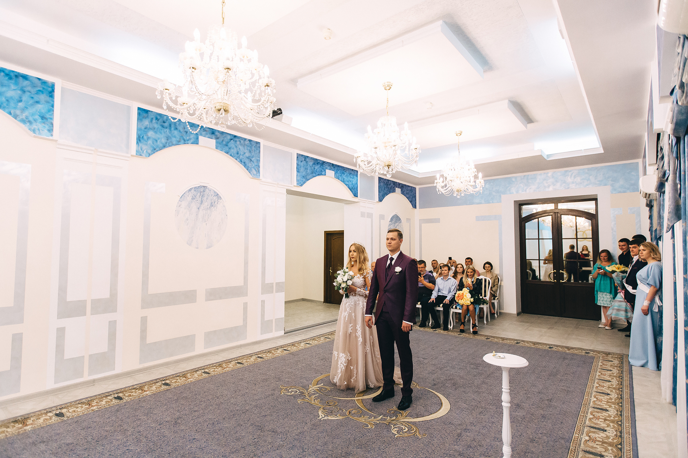 Поднимая бокалы с шампанским. Душевный фотограф Ваших самых ярких событий Марина Погребняк