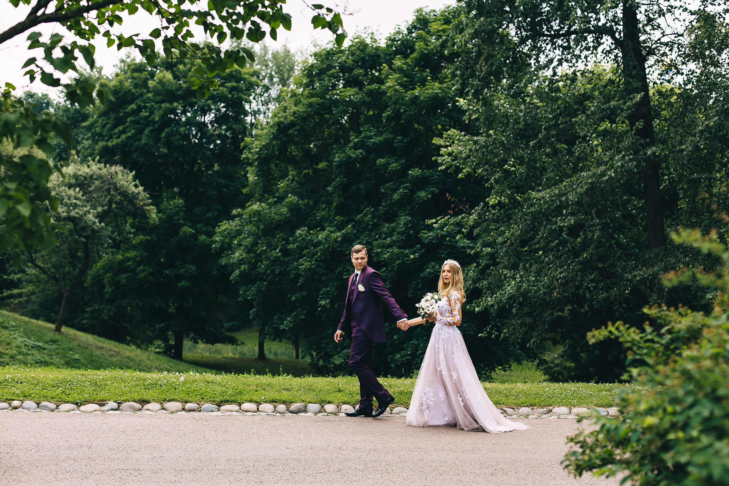 Поднимая бокалы с шампанским. Душевный фотограф Ваших самых ярких событий Марина Погребняк