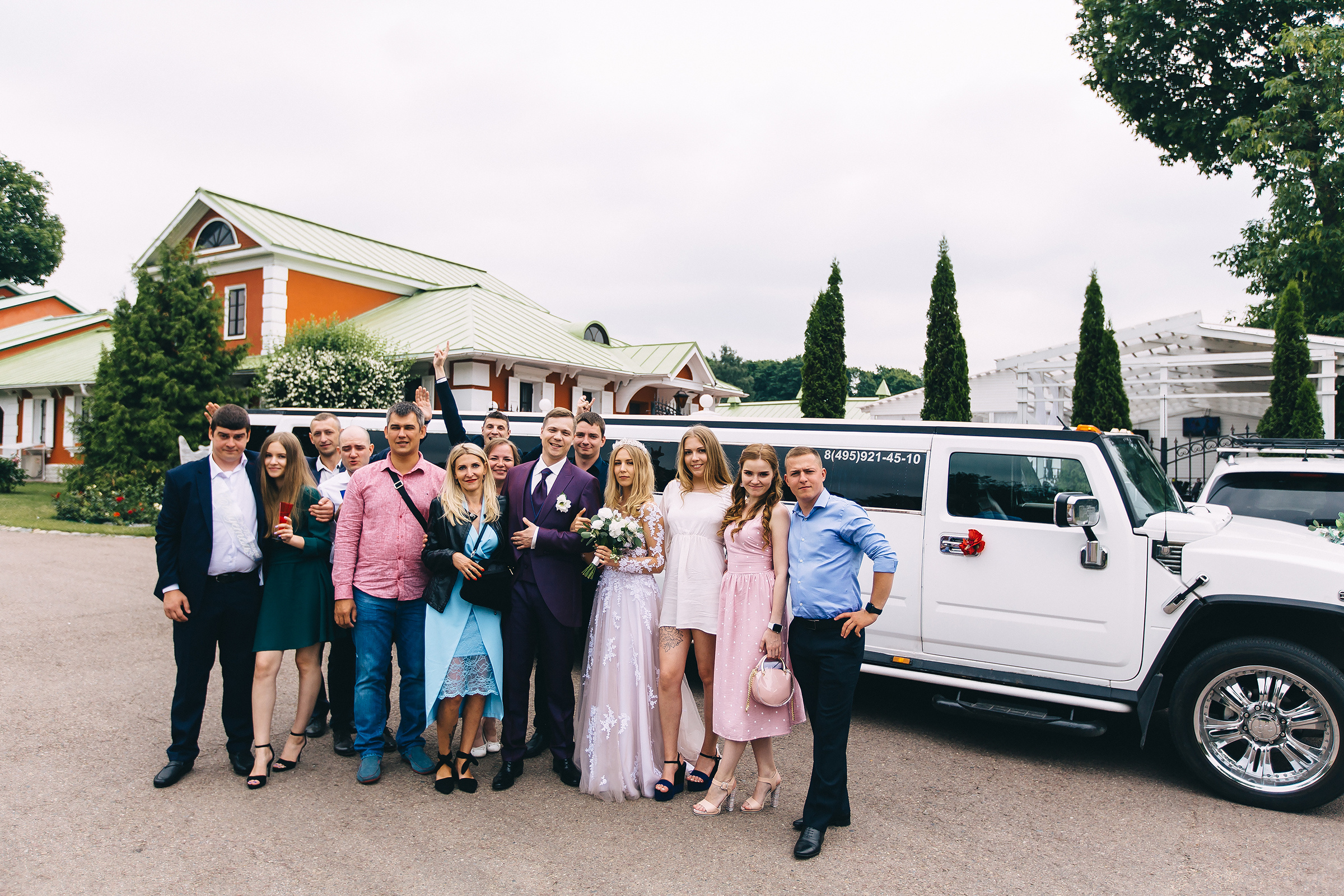 Поднимая бокалы с шампанским. Душевный фотограф Ваших самых ярких событий Марина Погребняк