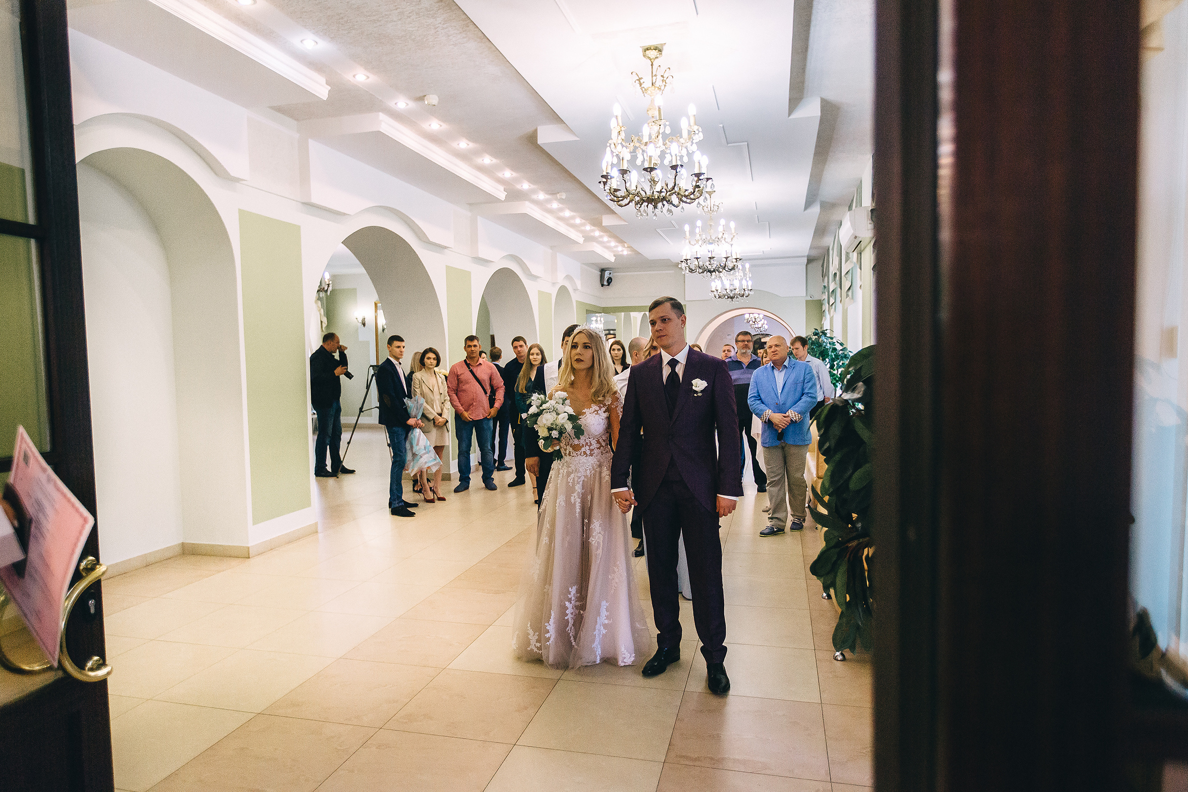 Поднимая бокалы с шампанским. Душевный фотограф Ваших самых ярких событий Марина Погребняк