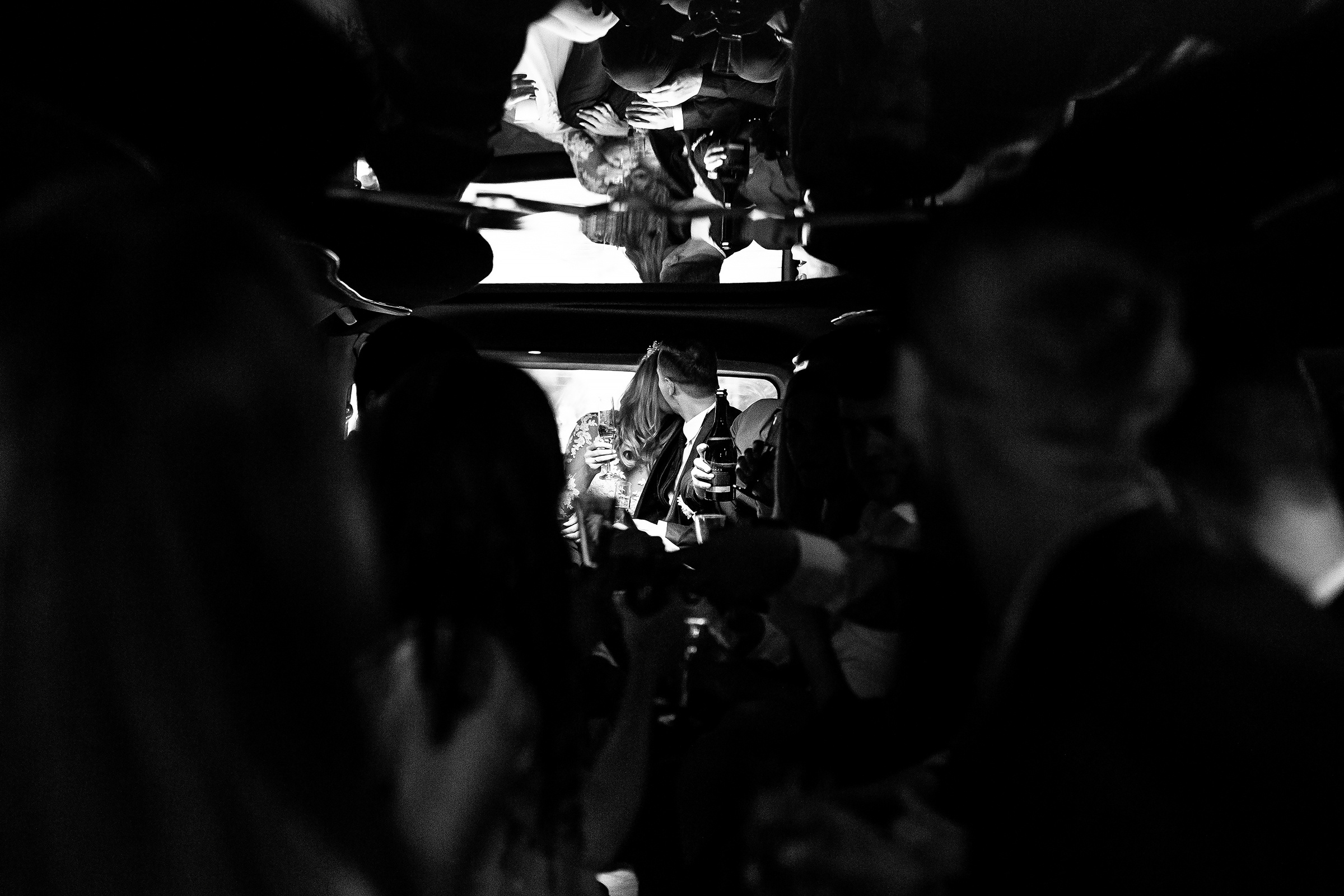 Поднимая бокалы с шампанским. Душевный фотограф Ваших самых ярких событий Марина Погребняк