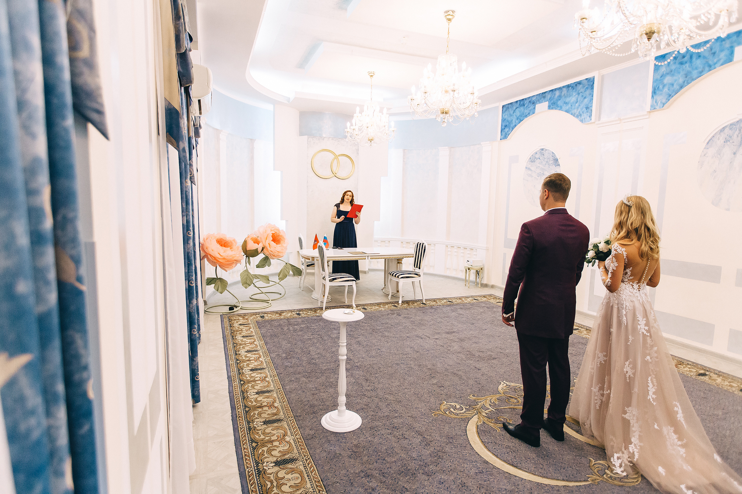 Поднимая бокалы с шампанским. Душевный фотограф Ваших самых ярких событий Марина Погребняк