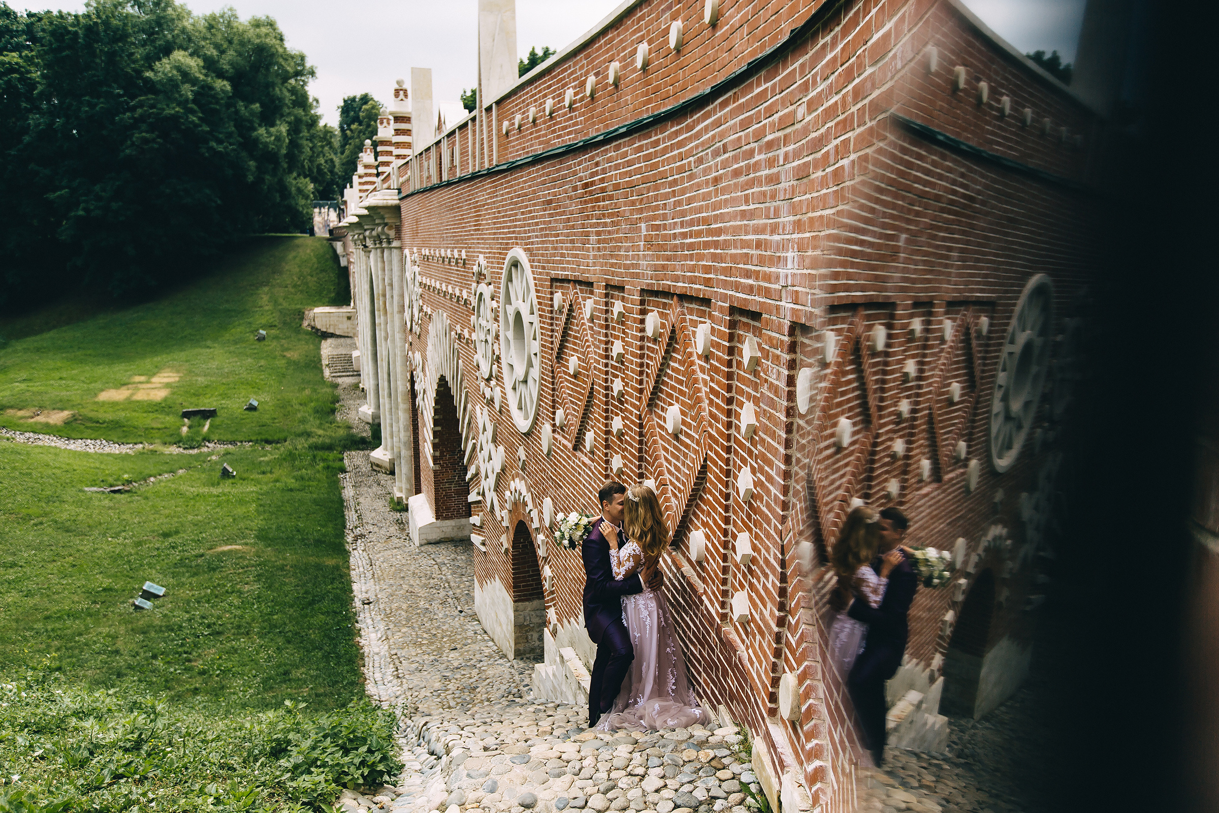 Поднимая бокалы с шампанским. Душевный фотограф Ваших самых ярких событий Марина Погребняк
