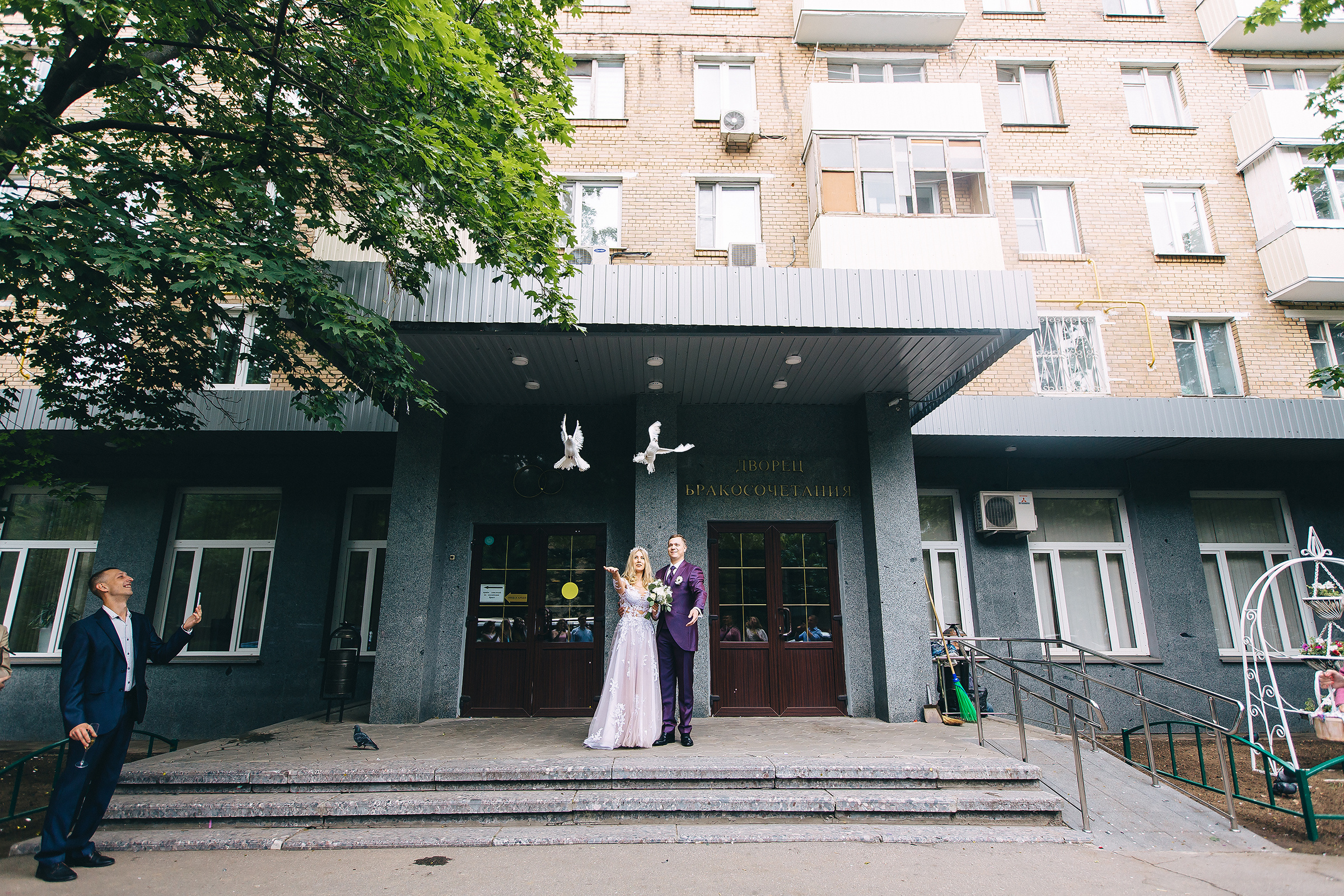 Поднимая бокалы с шампанским. Душевный фотограф Ваших самых ярких событий Марина Погребняк