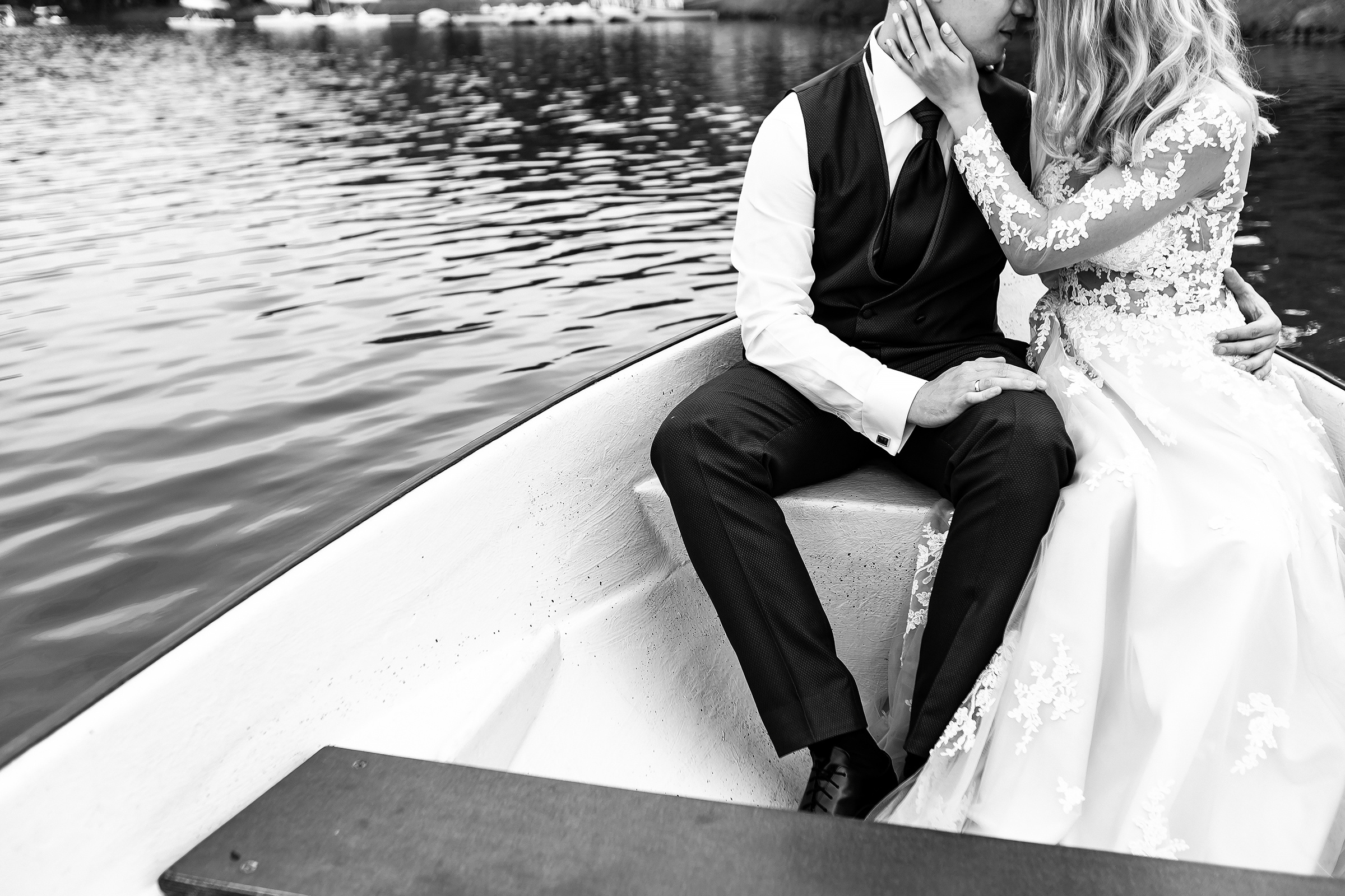 Поднимая бокалы с шампанским. Душевный фотограф Ваших самых ярких событий Марина Погребняк