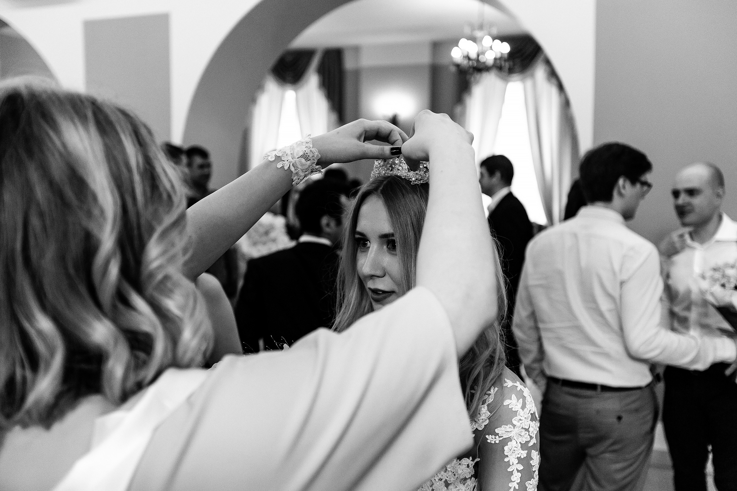 Поднимая бокалы с шампанским. Душевный фотограф Ваших самых ярких событий Марина Погребняк