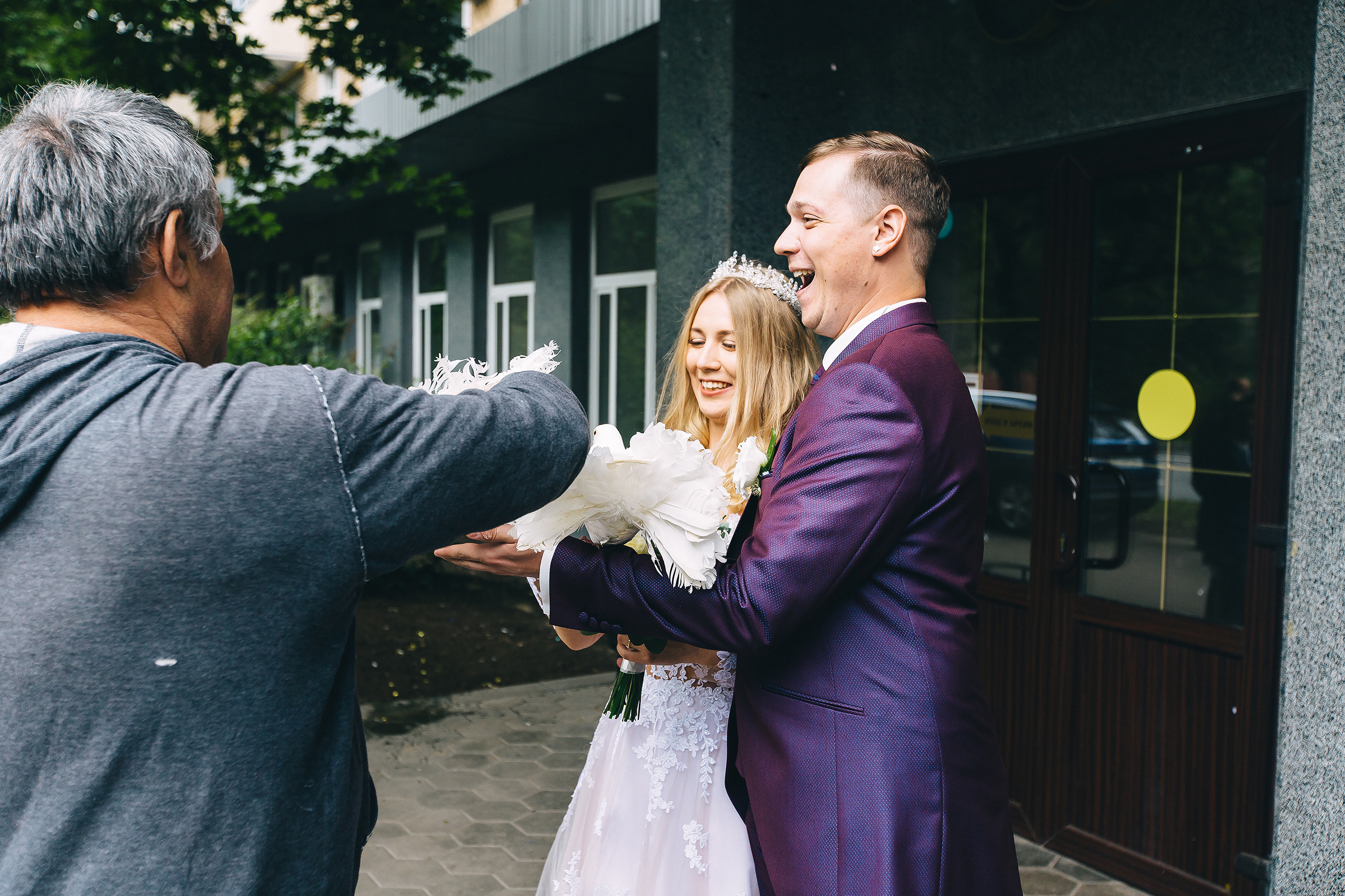 Поднимая бокалы с шампанским. Душевный фотограф Ваших самых ярких событий Марина Погребняк