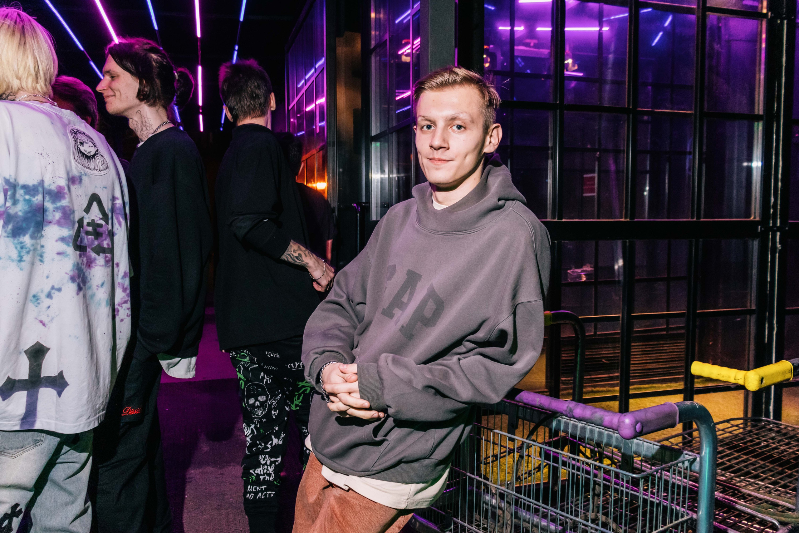 Вечеринка в лофт-пространстве. Фотограф в Москве Дмитрий Емельянов