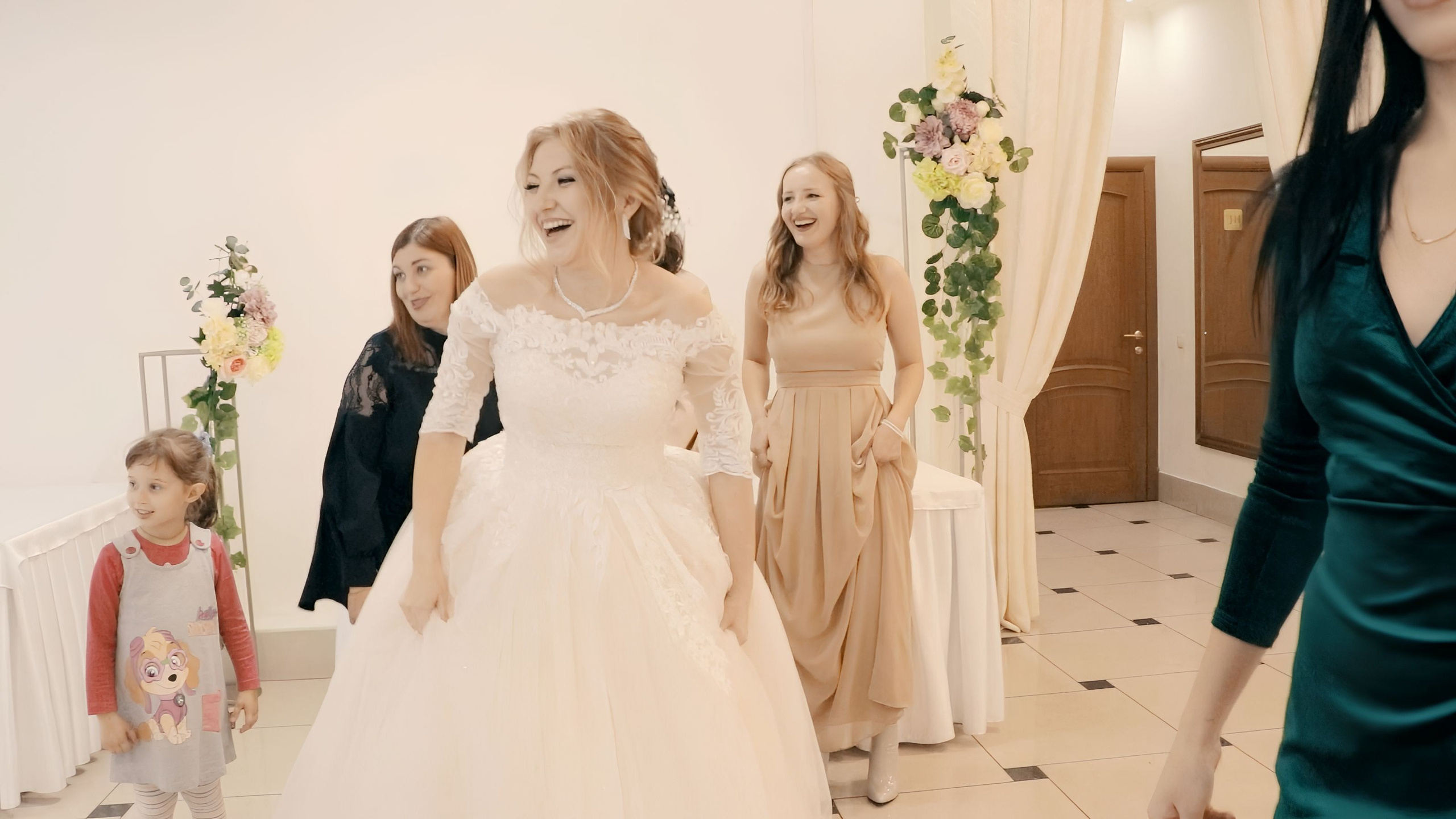 Свадебный видеограф Новосибирск. Фотограф Видеограф на свадьбу Новосибирск — Матвей Шишов