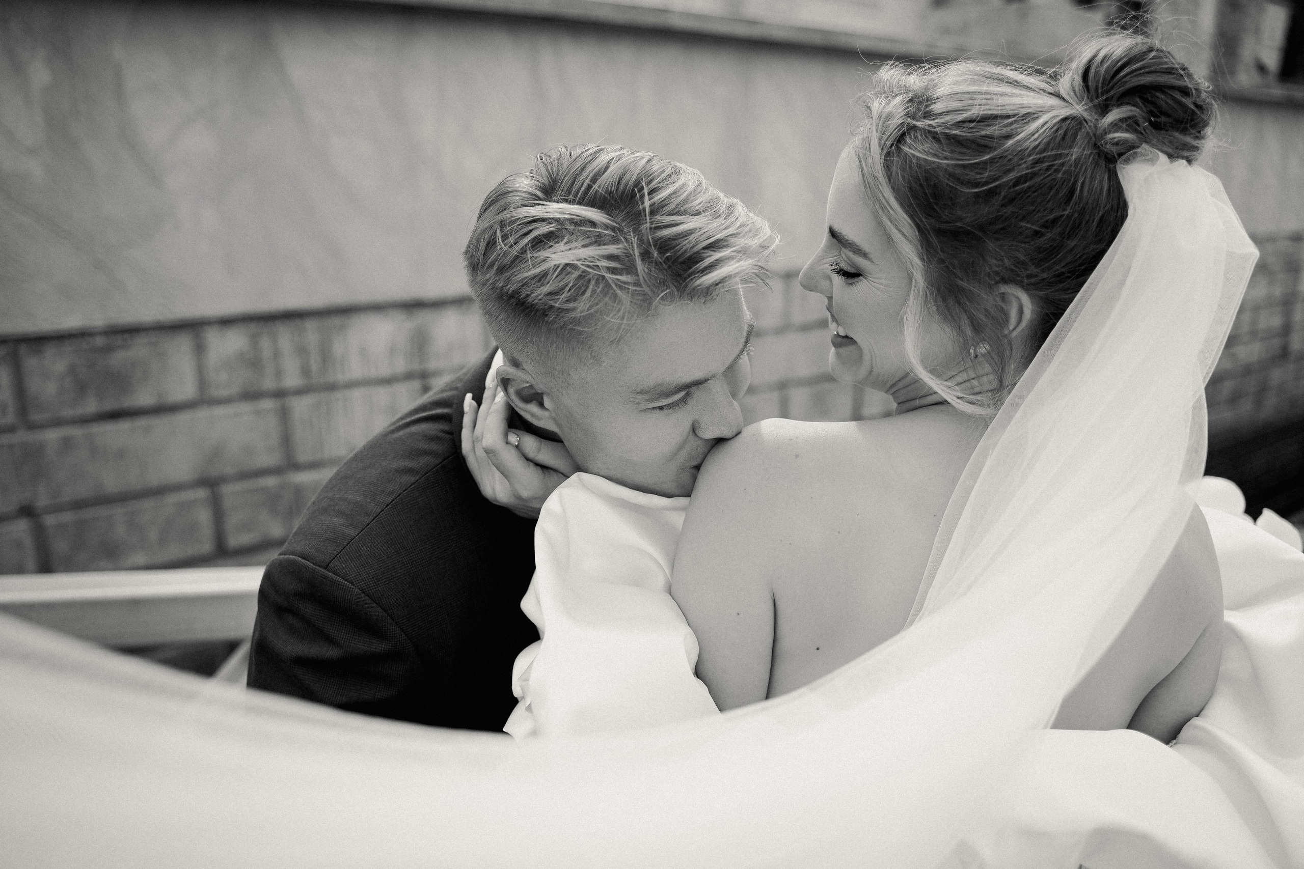 Love Story и Свадебная Фотосъёмка на Пхукете – истории любви в объективе. Ян Долматов — фотограф, видеограф и продюсер на Пхукете, Таиланд