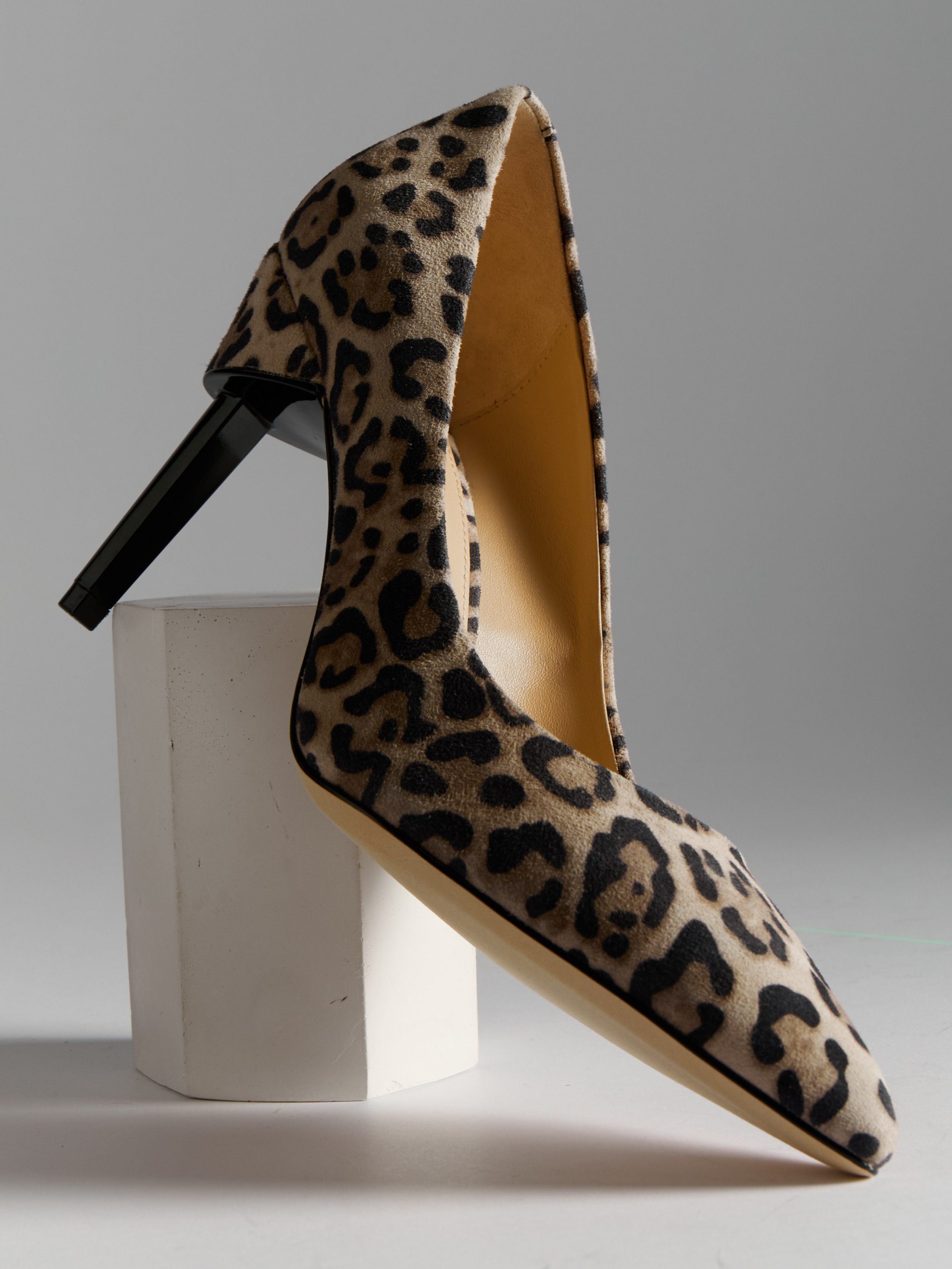 Предметный фотограф в Москве Евгений Шубин