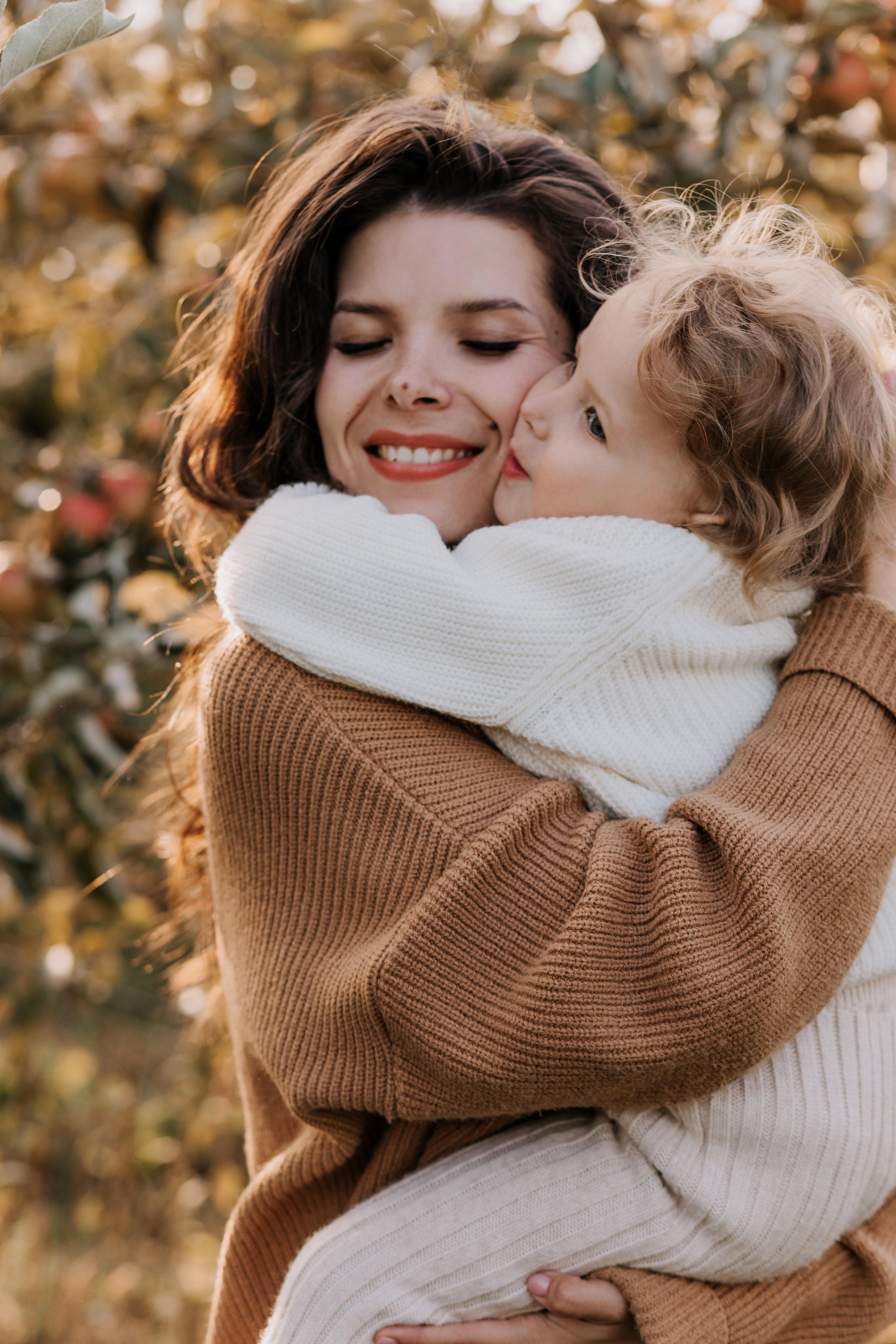Юля, Уля и яблоки. Семейный фотограф в Белгороде Аня Никифорова