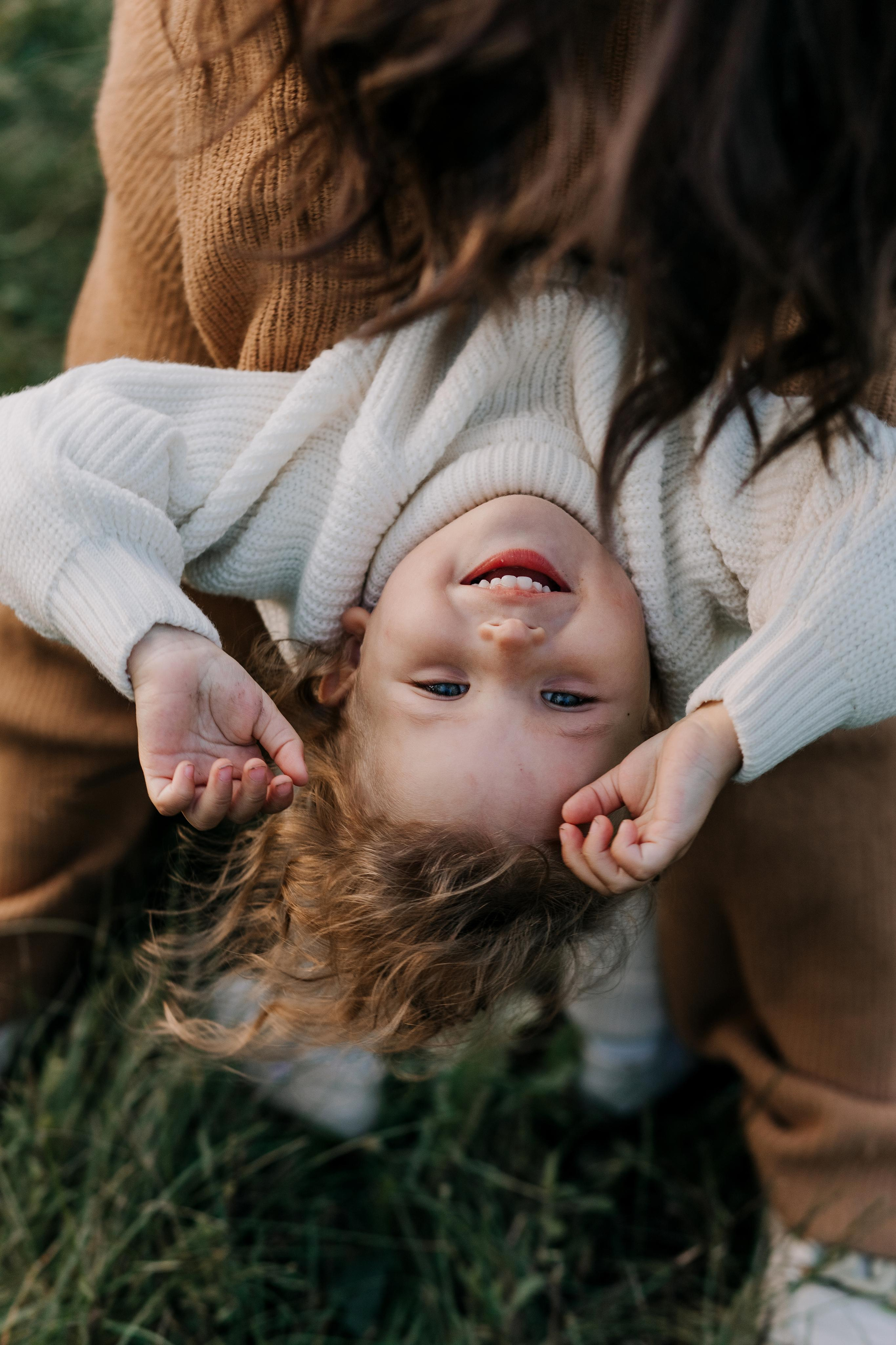 Юля, Уля и яблоки. Семейный фотограф в Белгороде Аня Никифорова