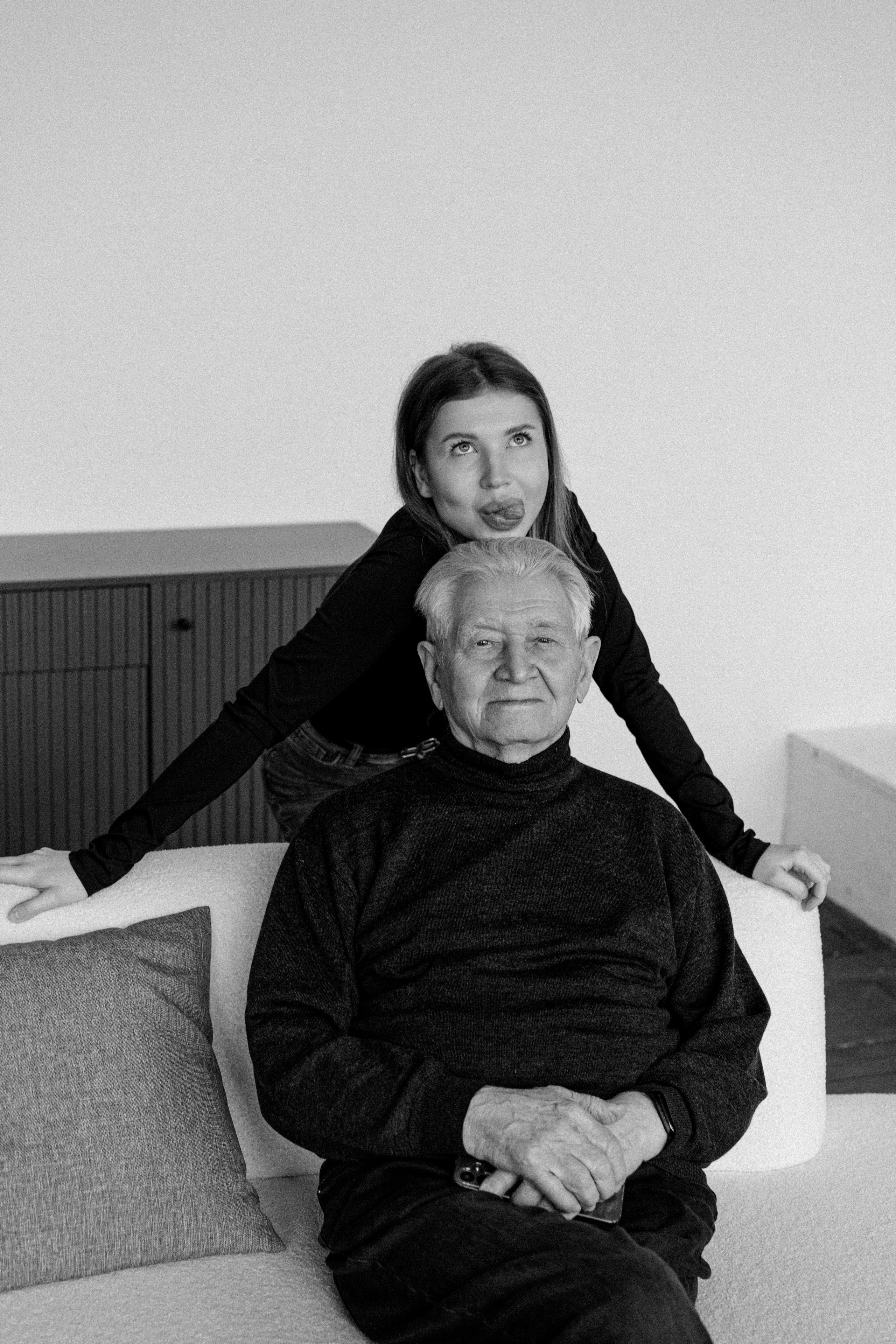 Анастасия и дедушка. Свадебный и семейный фотограф в Калининграде Анастасия Гриценко