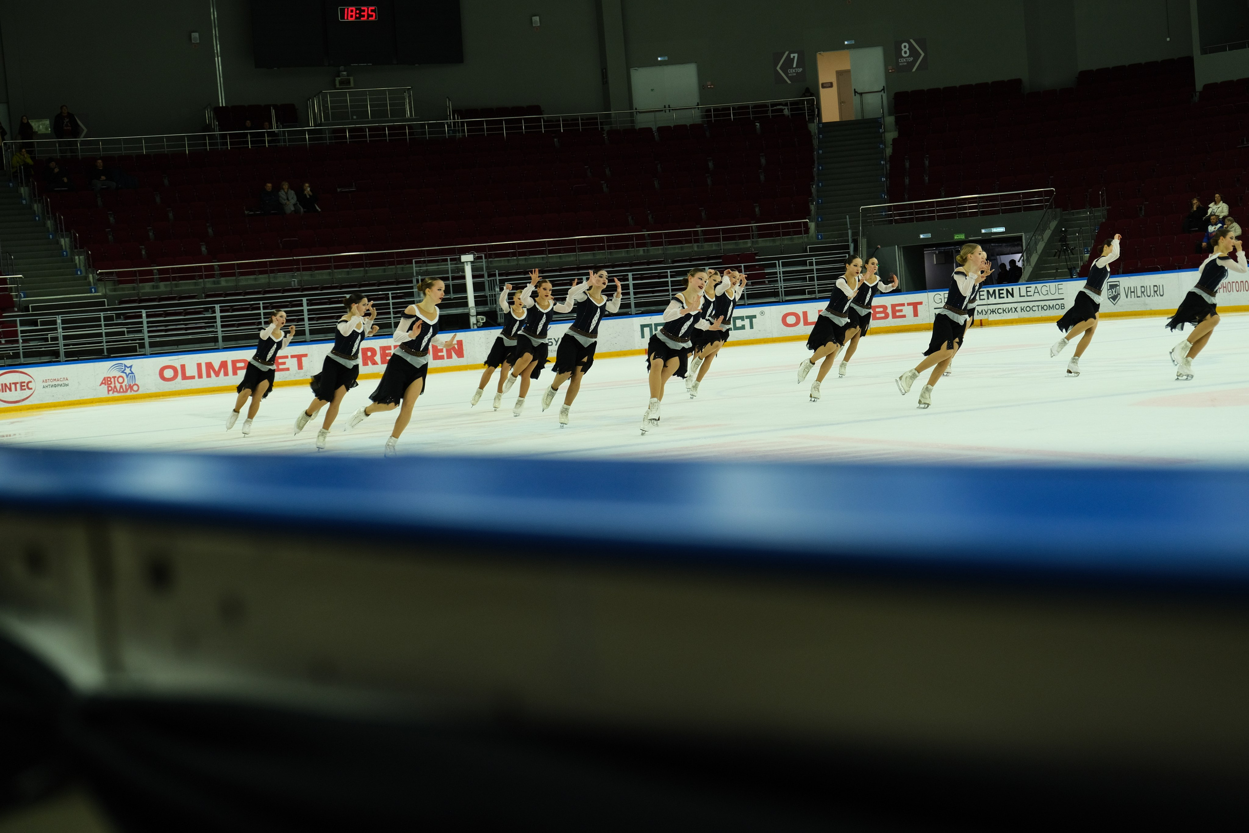 «Самарочка» этап кубка России по синхронному фигурному катанию. Александр Носов. Портретный и репортажный фотограф в Самаре