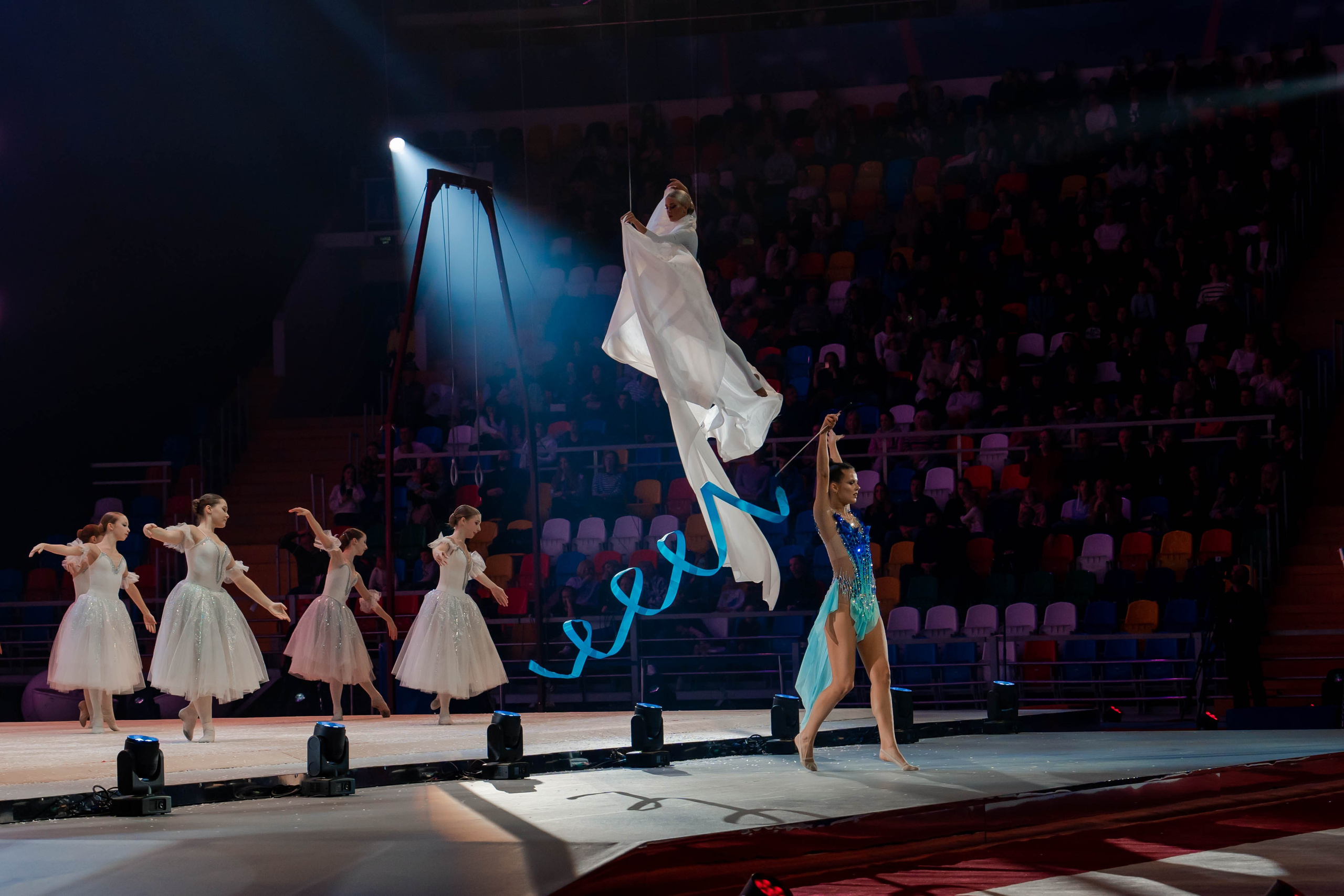 Шоу Алексея Немова 2024. Крамер Юлиана детский и семейный фотограф