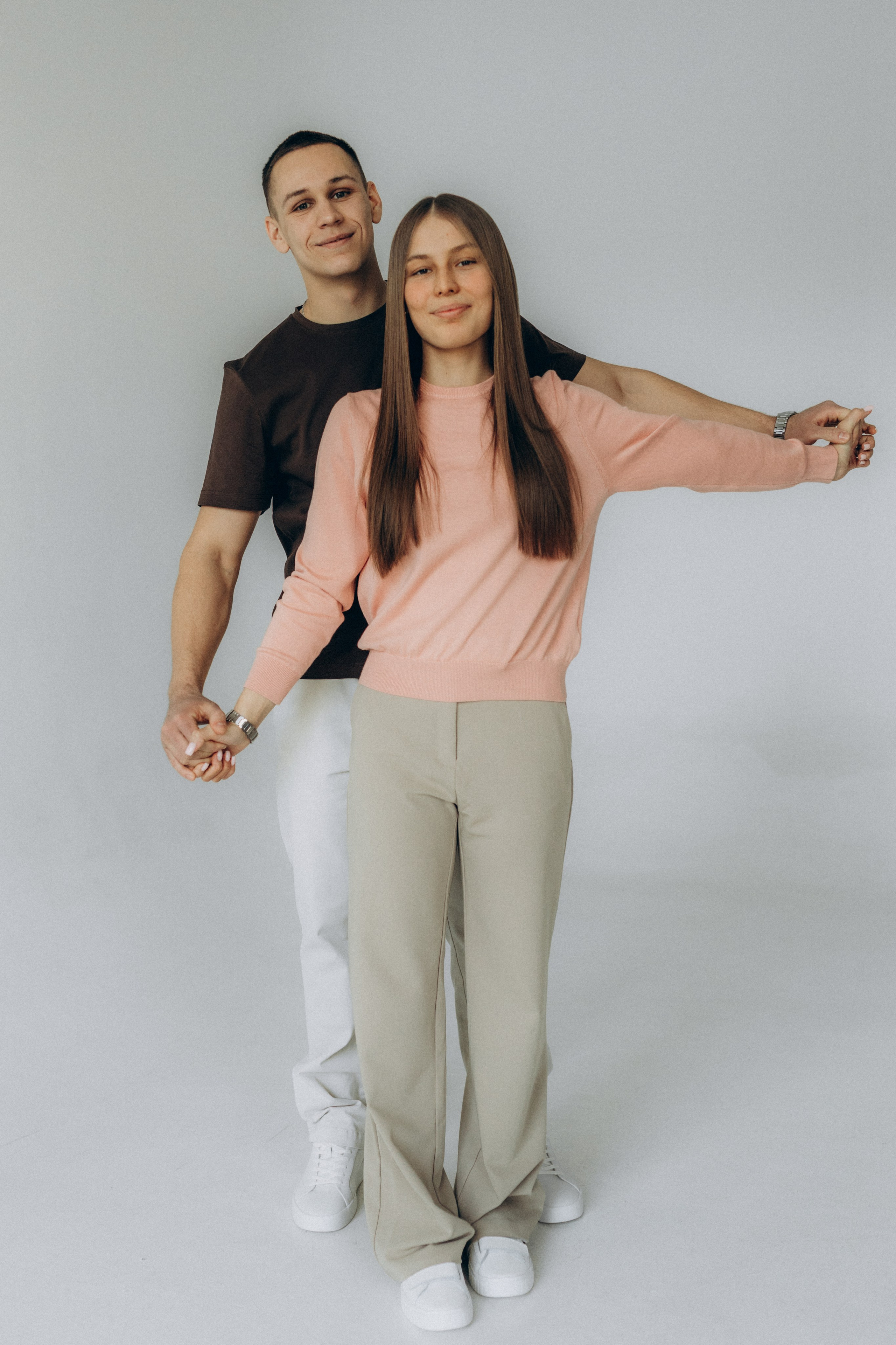 Семейная съёмка на циклораме. Фотограф НОГИНСК, Москва, Анастасия Белая