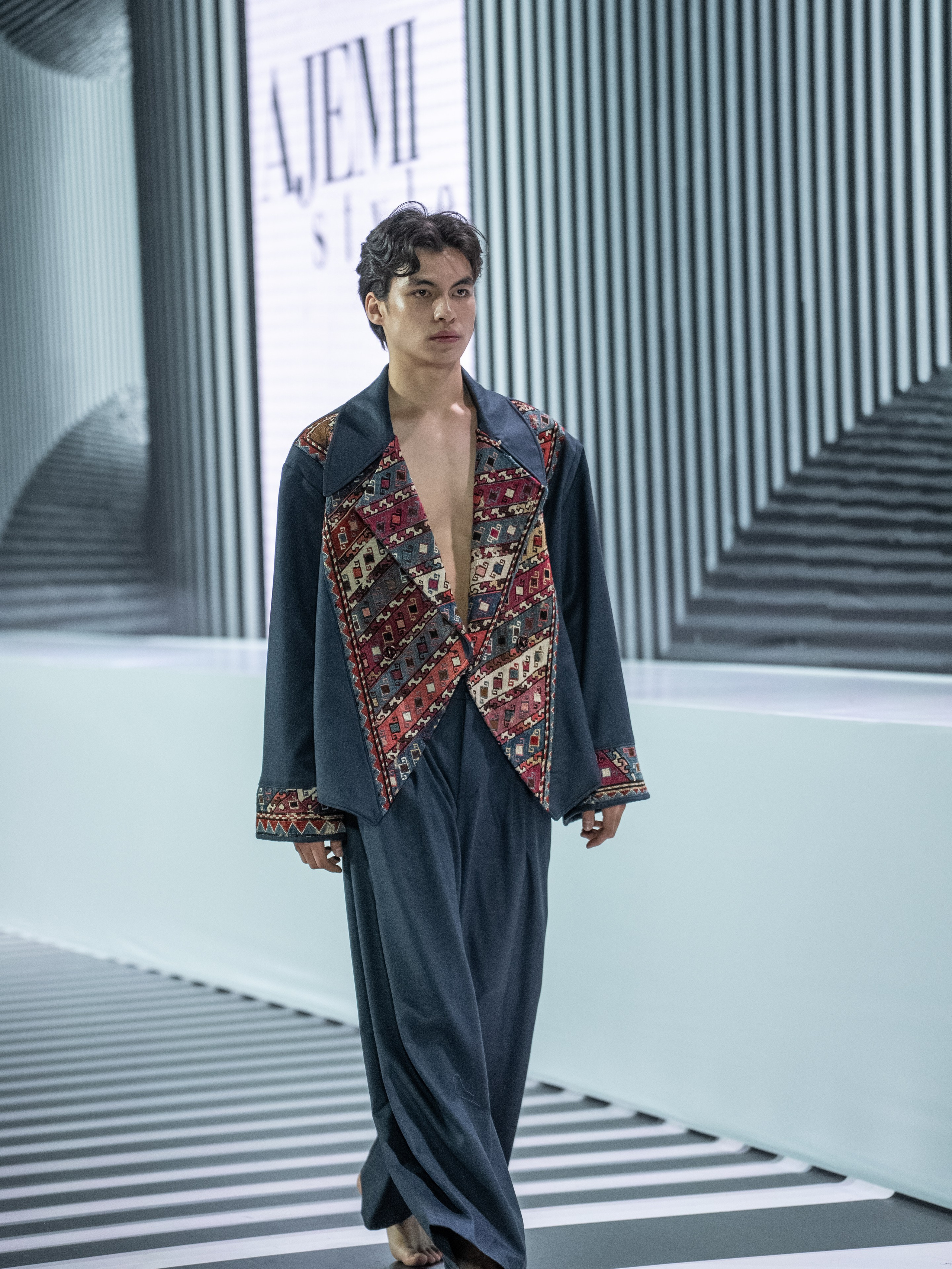 AJEMI STYLE. Сайт Алматинского НЮ АРТ, будуар и фэшн фотографа Дениса Карпенко