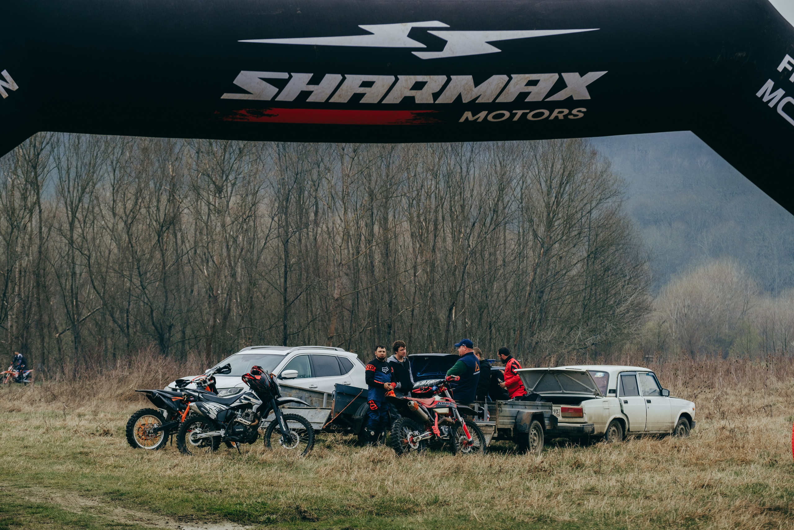 Эндуро Фест от Shamax Motors (Краснодар). Свадебный фотограф Денис Ожигин в Краснодаре и крае. Эмоциональная и стильная съемка вашего дня