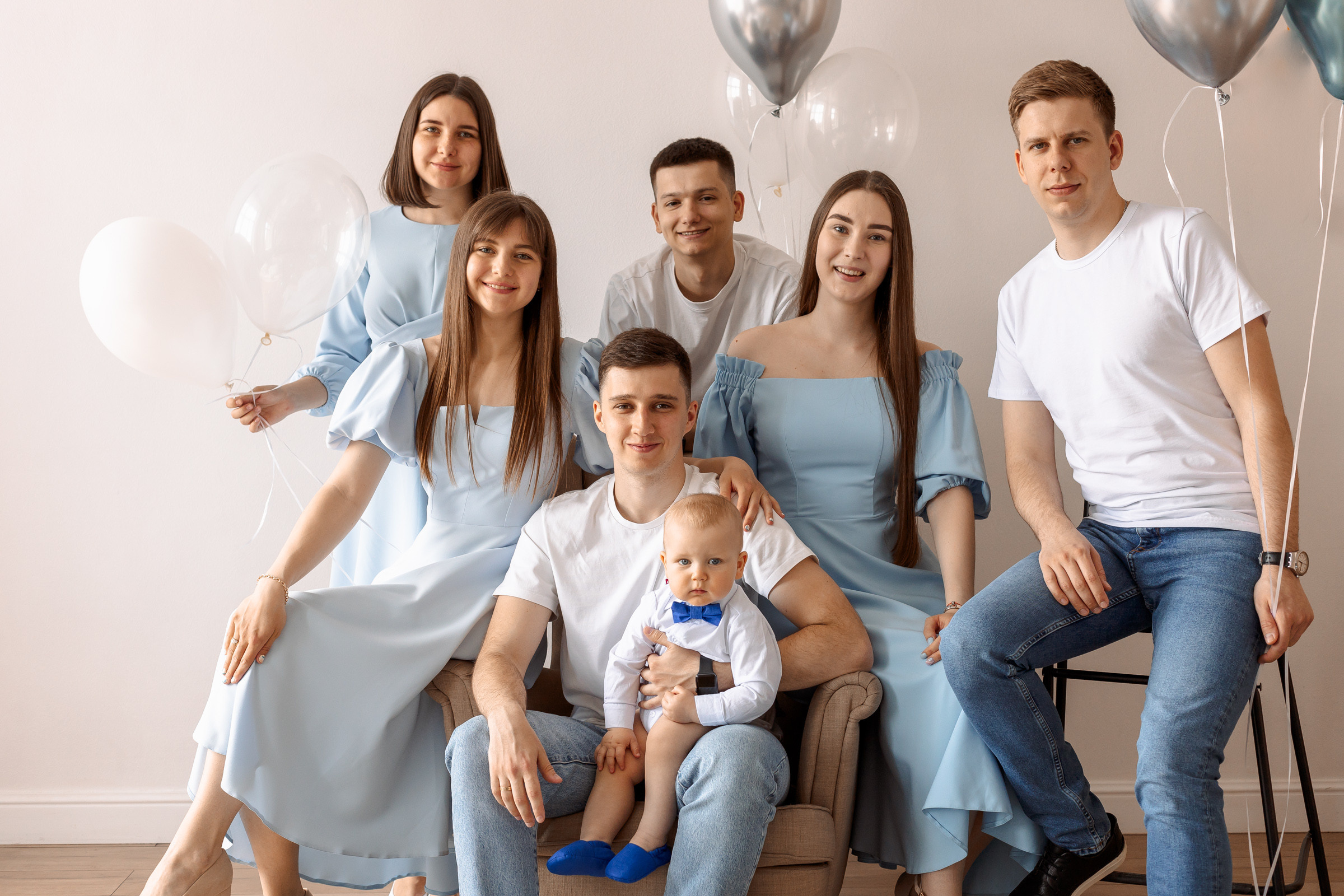 Семейная съемка первого тортика. Семейный Фотограф в Москве Евгения Симоненко