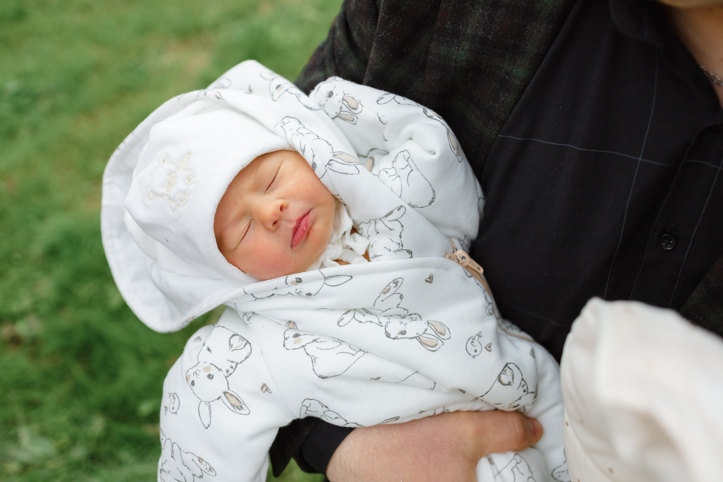 Сара выписка из роддома