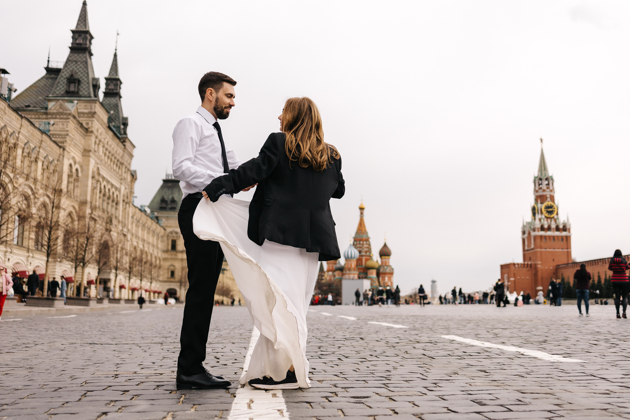 Свадебная прогулка по центру Москвы. Семейный Фотограф в Москве Евгения Симоненко