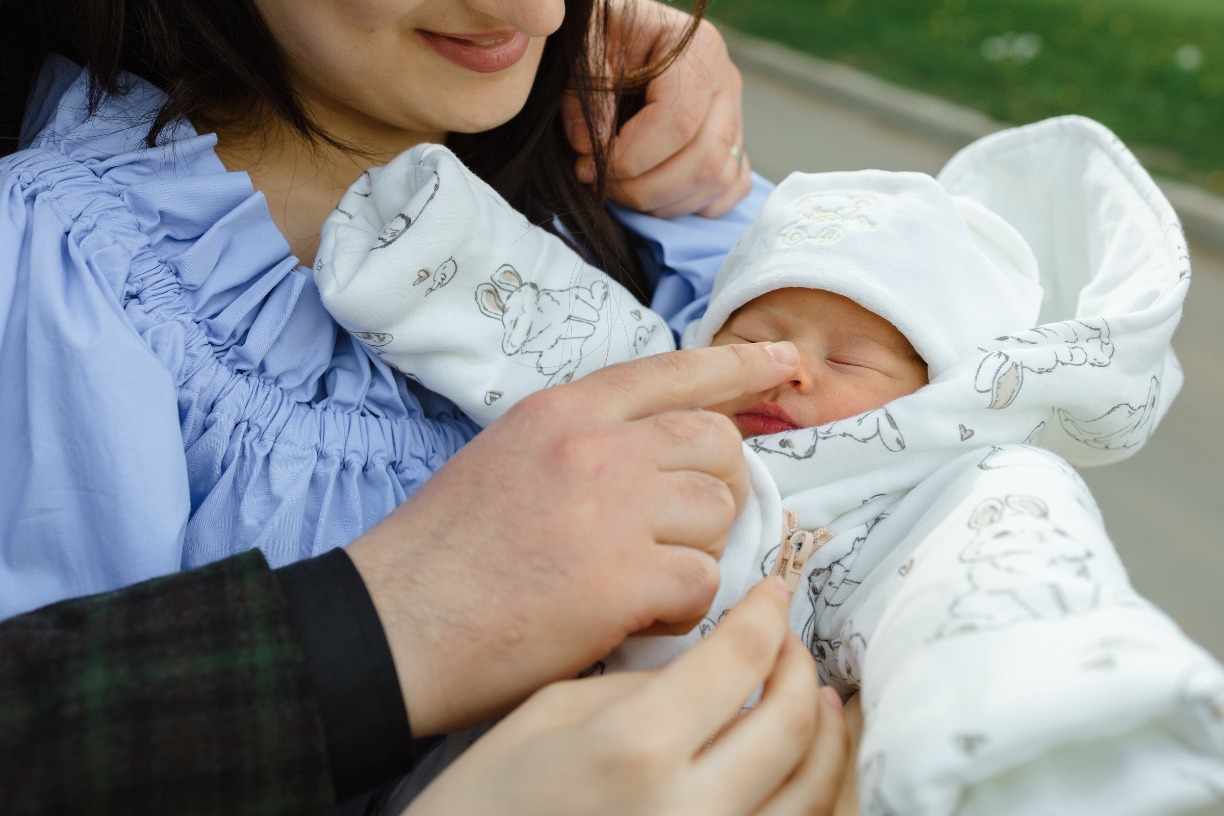 Сара выписка из роддома