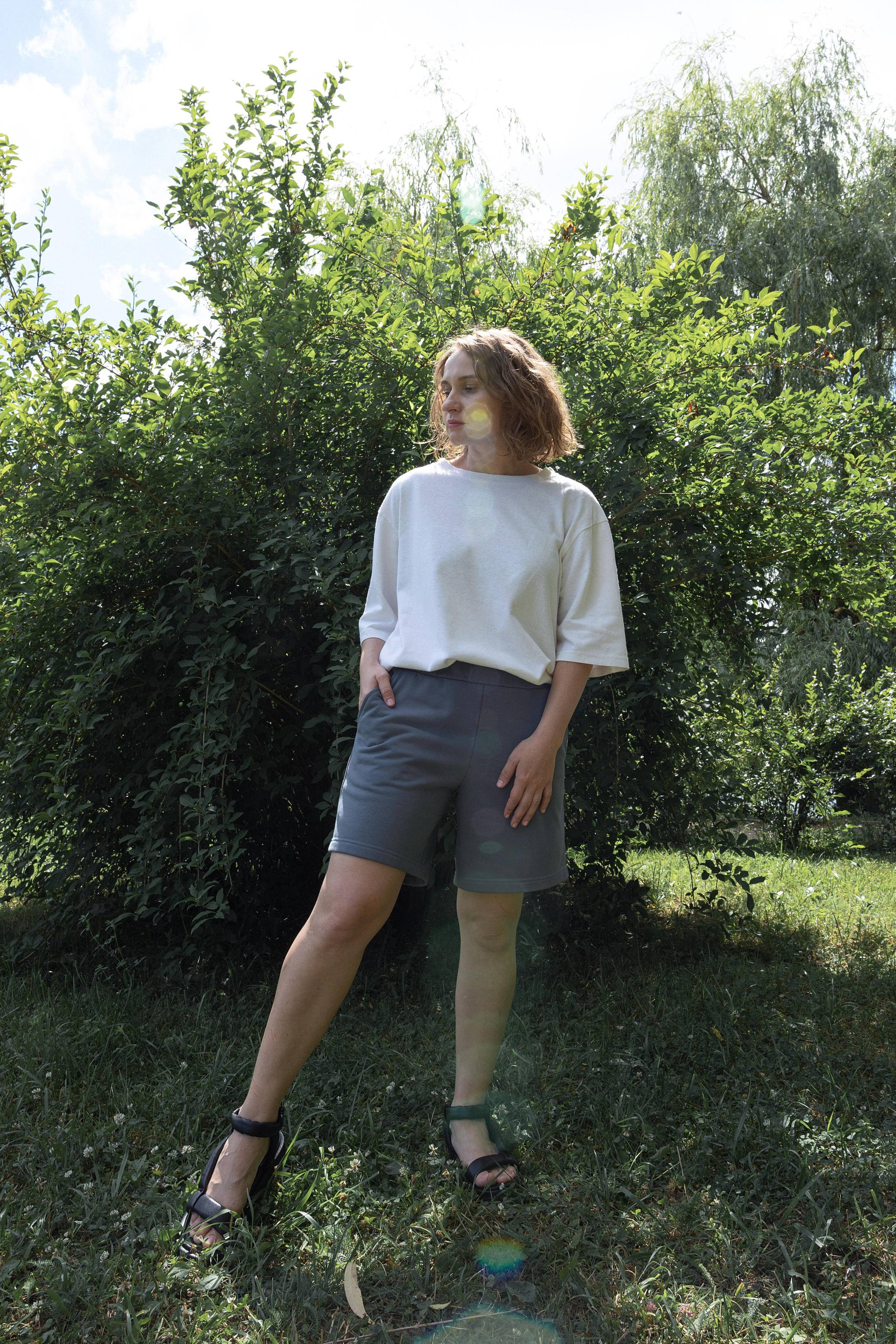 Съёмка для бренда «KEICHA» дизайнерская вышивка. футболки. Портретный фотограф в Москве и МО Зимина Татьяна