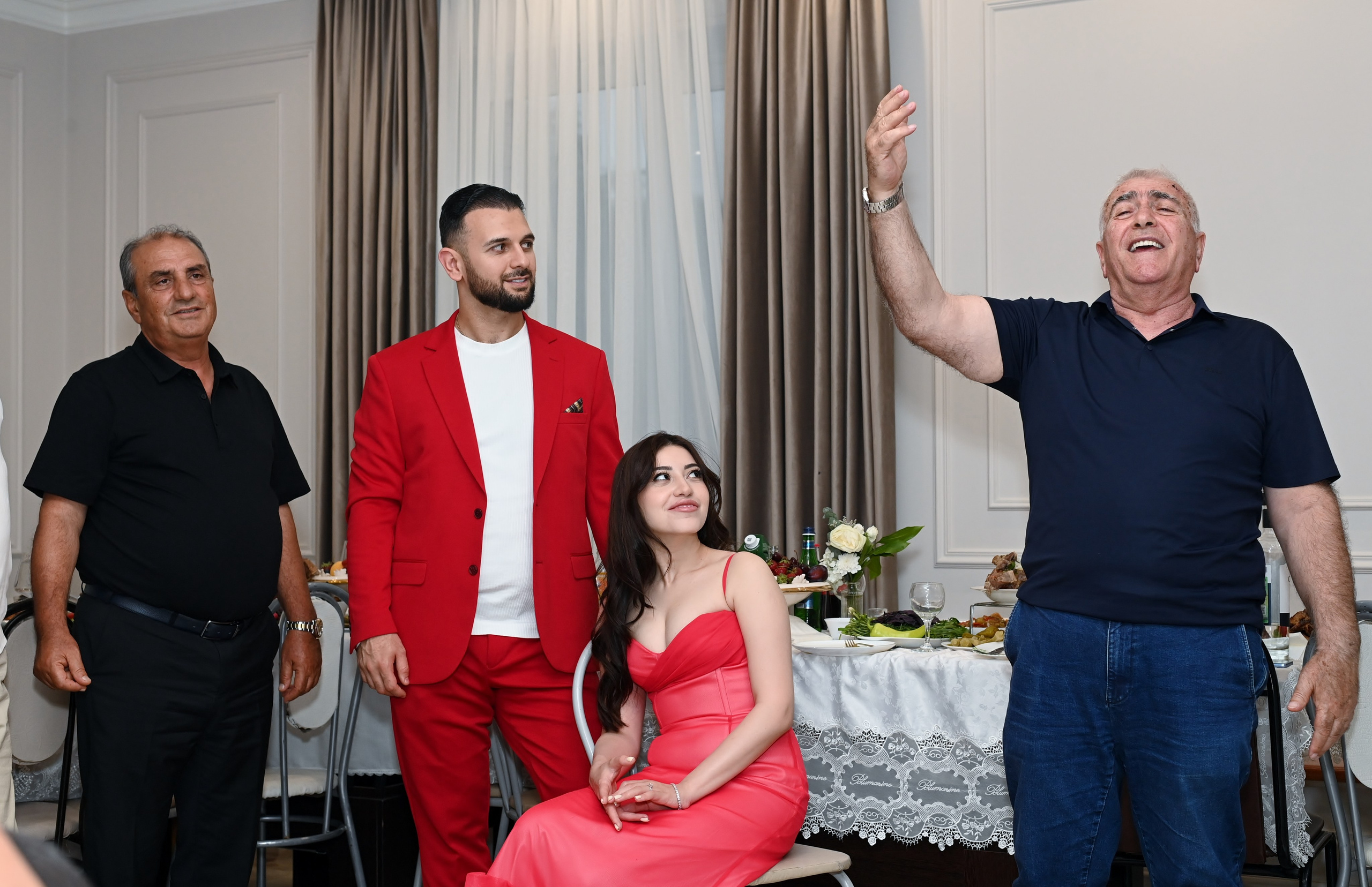 Фотосъёмка помолвки в частном доме. Свадебный и семейный фотограф в Москве Ирина Гончарова