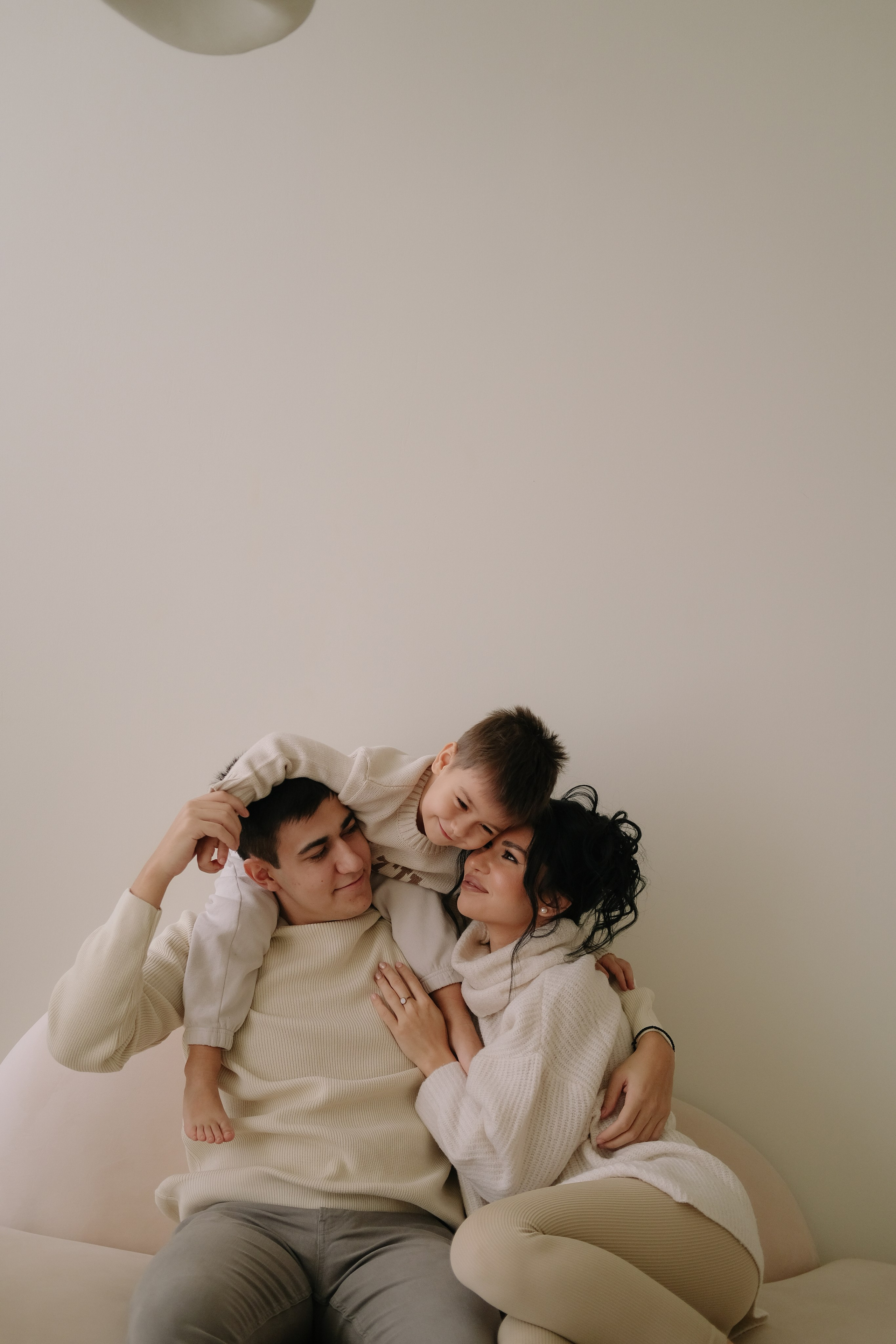 Семья Сенатос. Главная