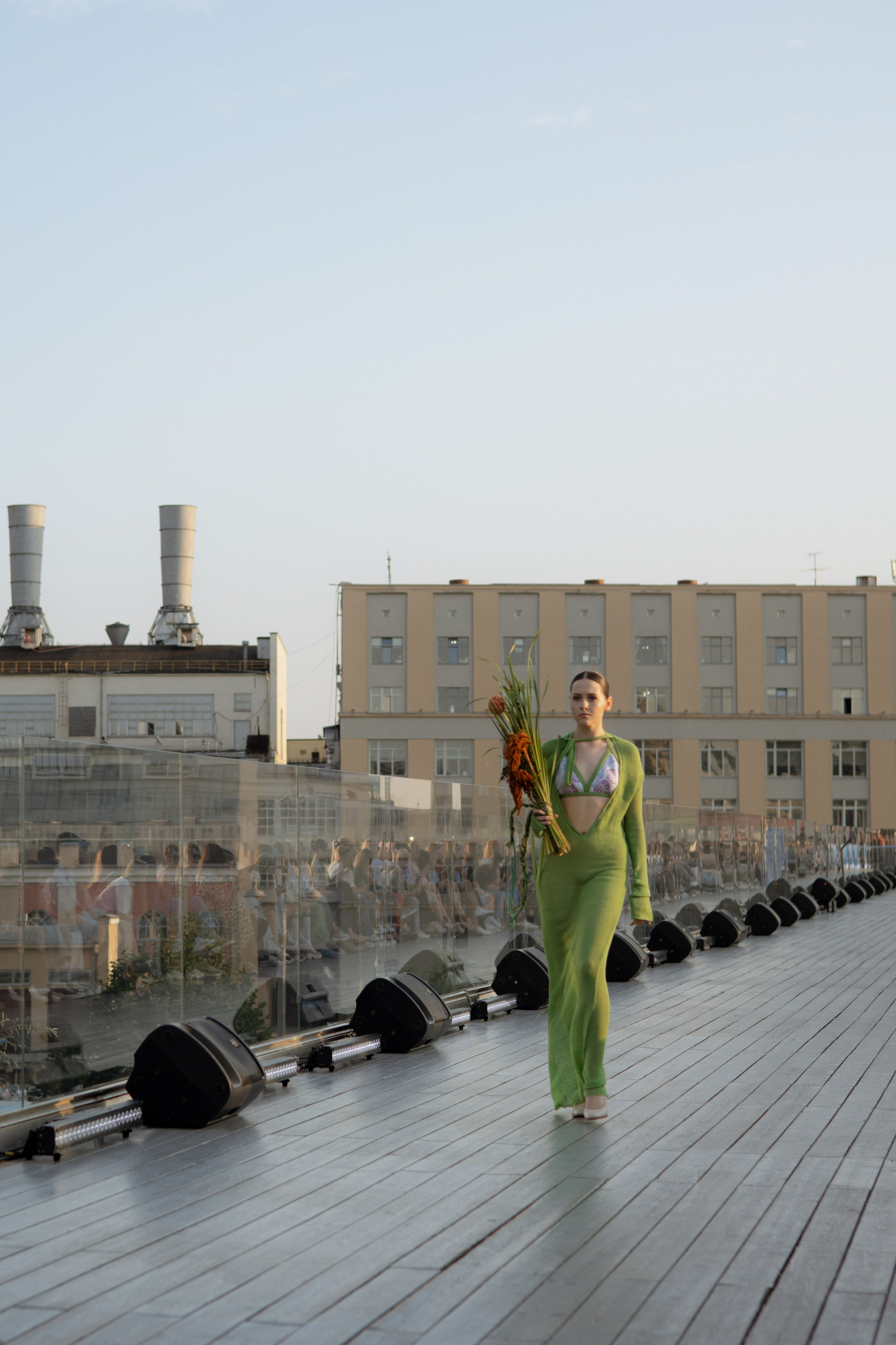 Модный показ. Парящий мост. Оформление свадеб, декор свадеб Вера Маркова, Москва